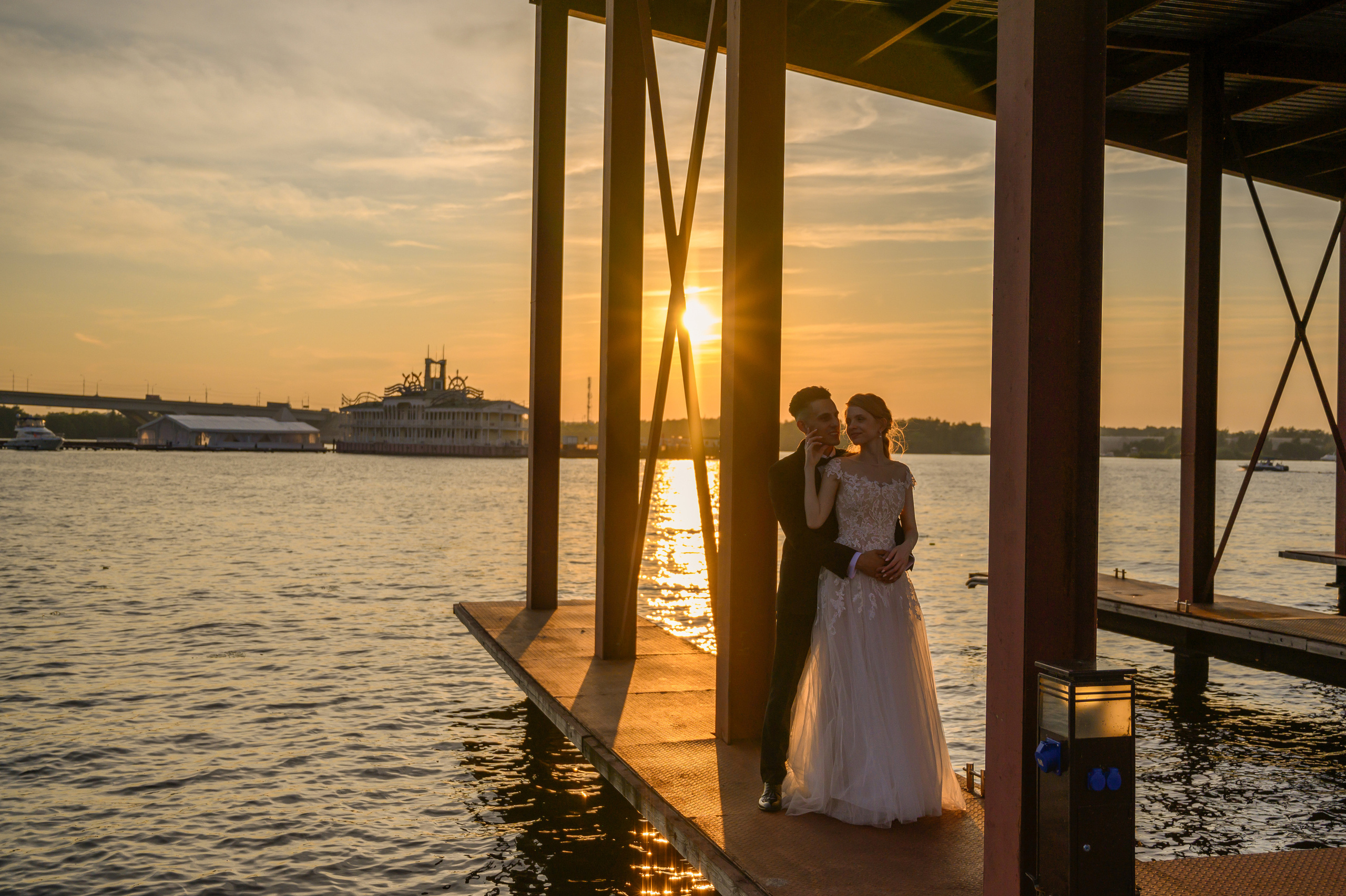 Свадьба на закате, съемка на закате. Семейный и контент фотограф в Москве Alira