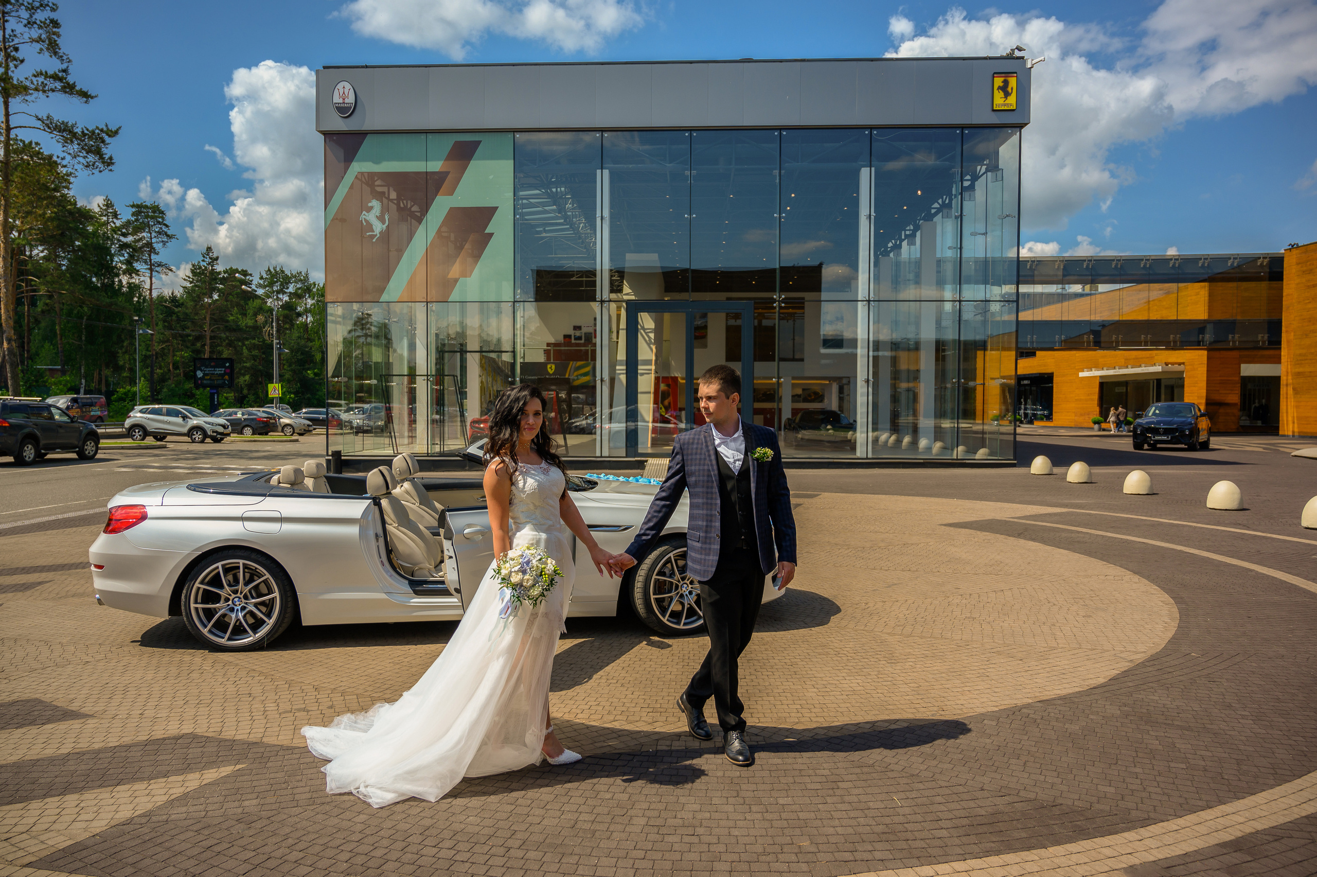 Свадьба, кабриолет В Барвихе. Семейный и контент фотограф в Москве Alira