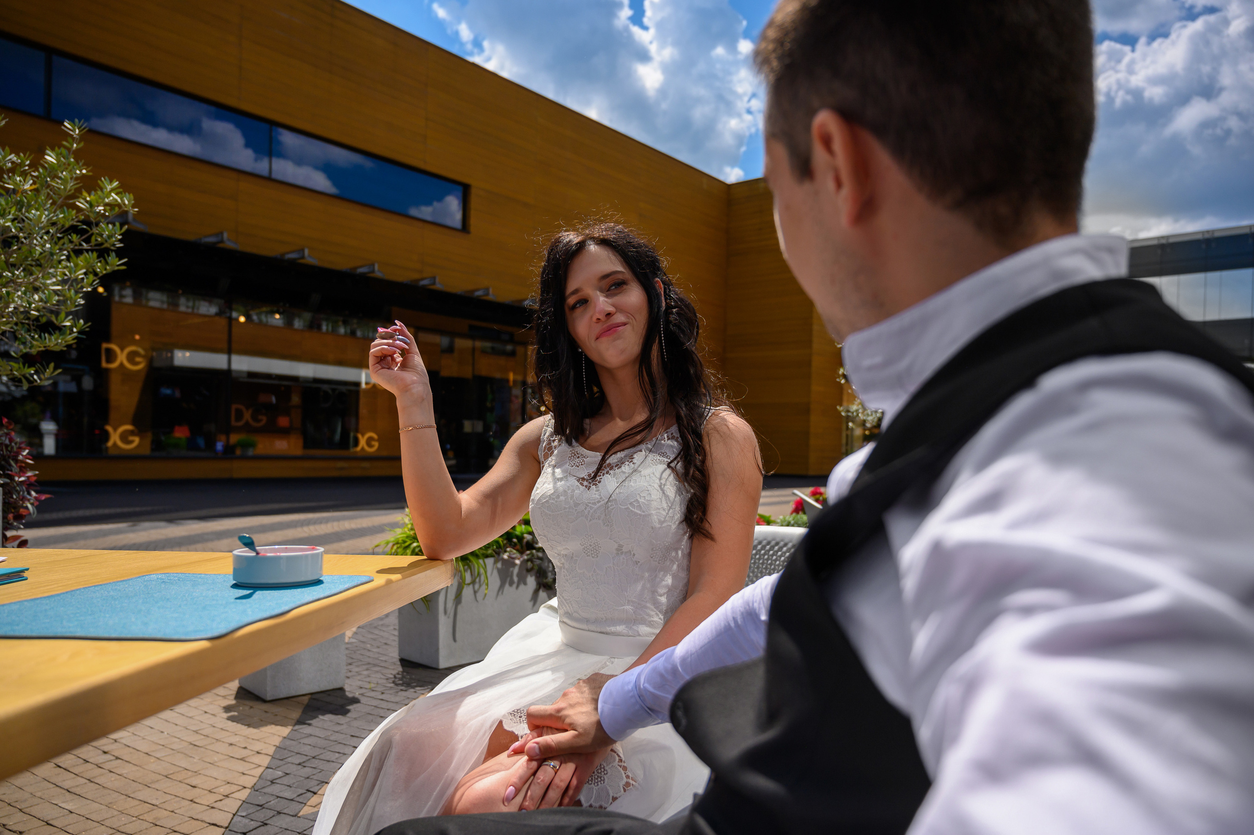 Свадьба, кабриолет В Барвихе. Семейный и контент фотограф в Москве Alira