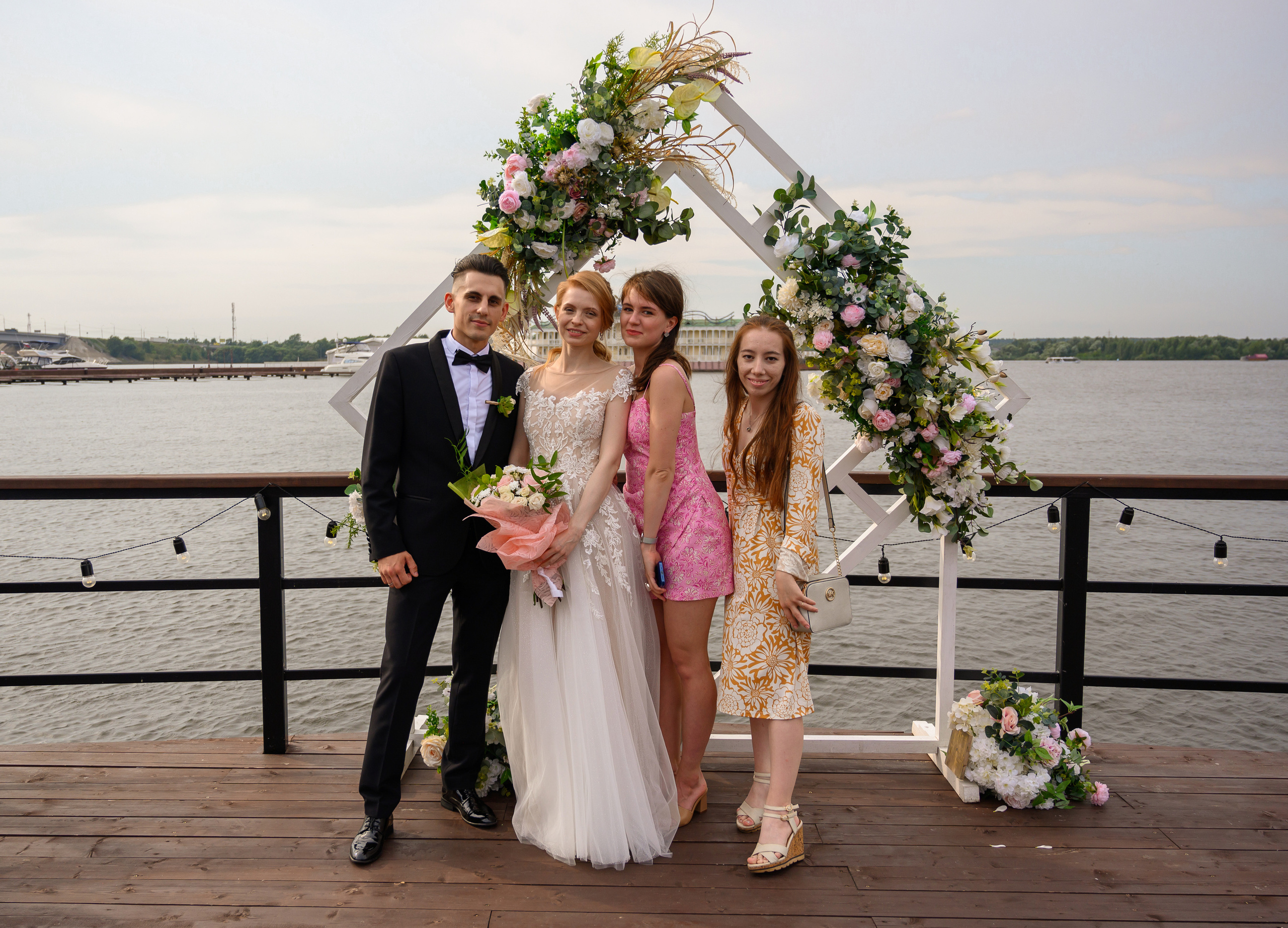 Свадьба на закате, съемка на закате. Семейный и контент фотограф в Москве Alira