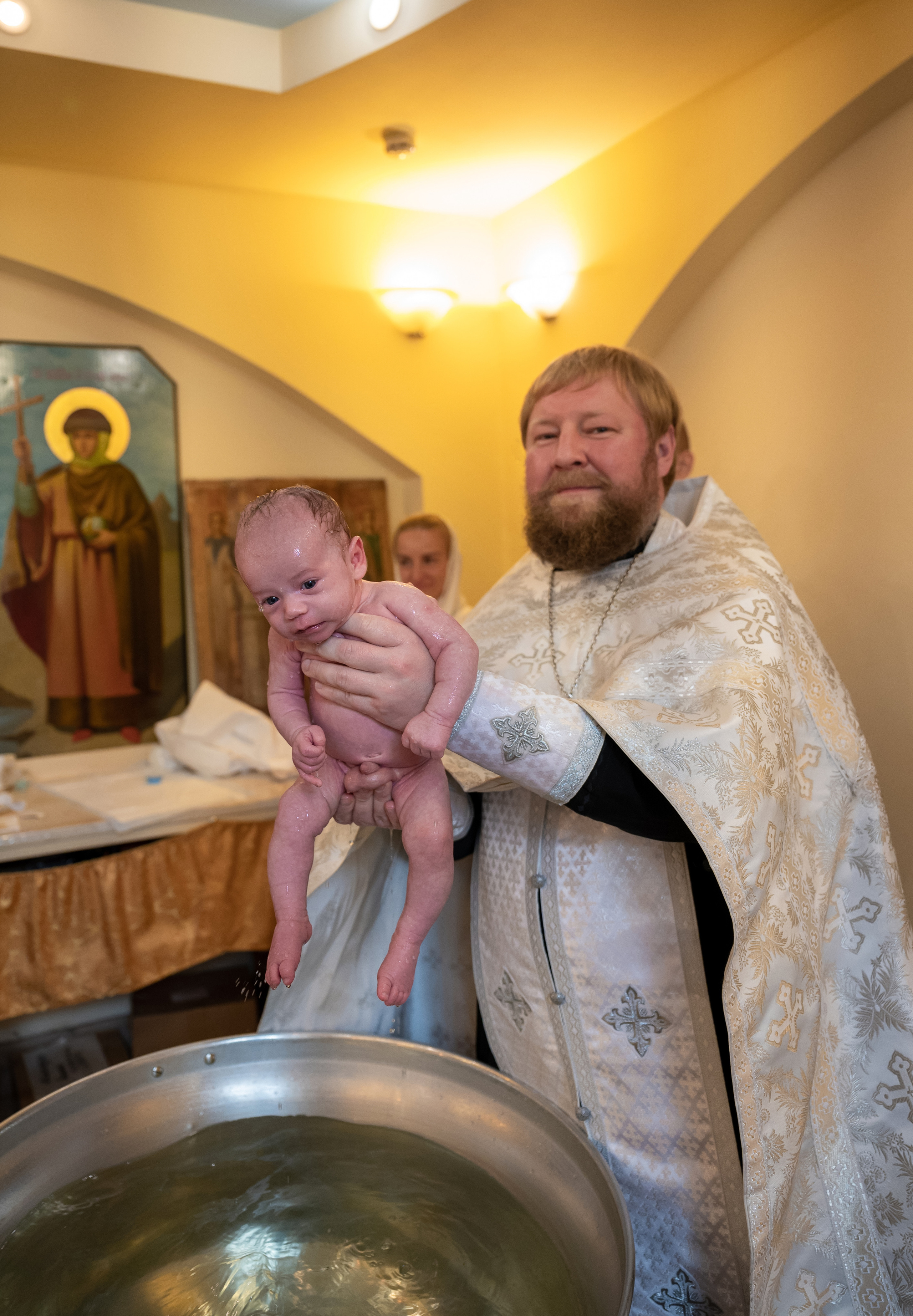Крещение Кирилла. Семейный и контент фотограф в Москве Alira