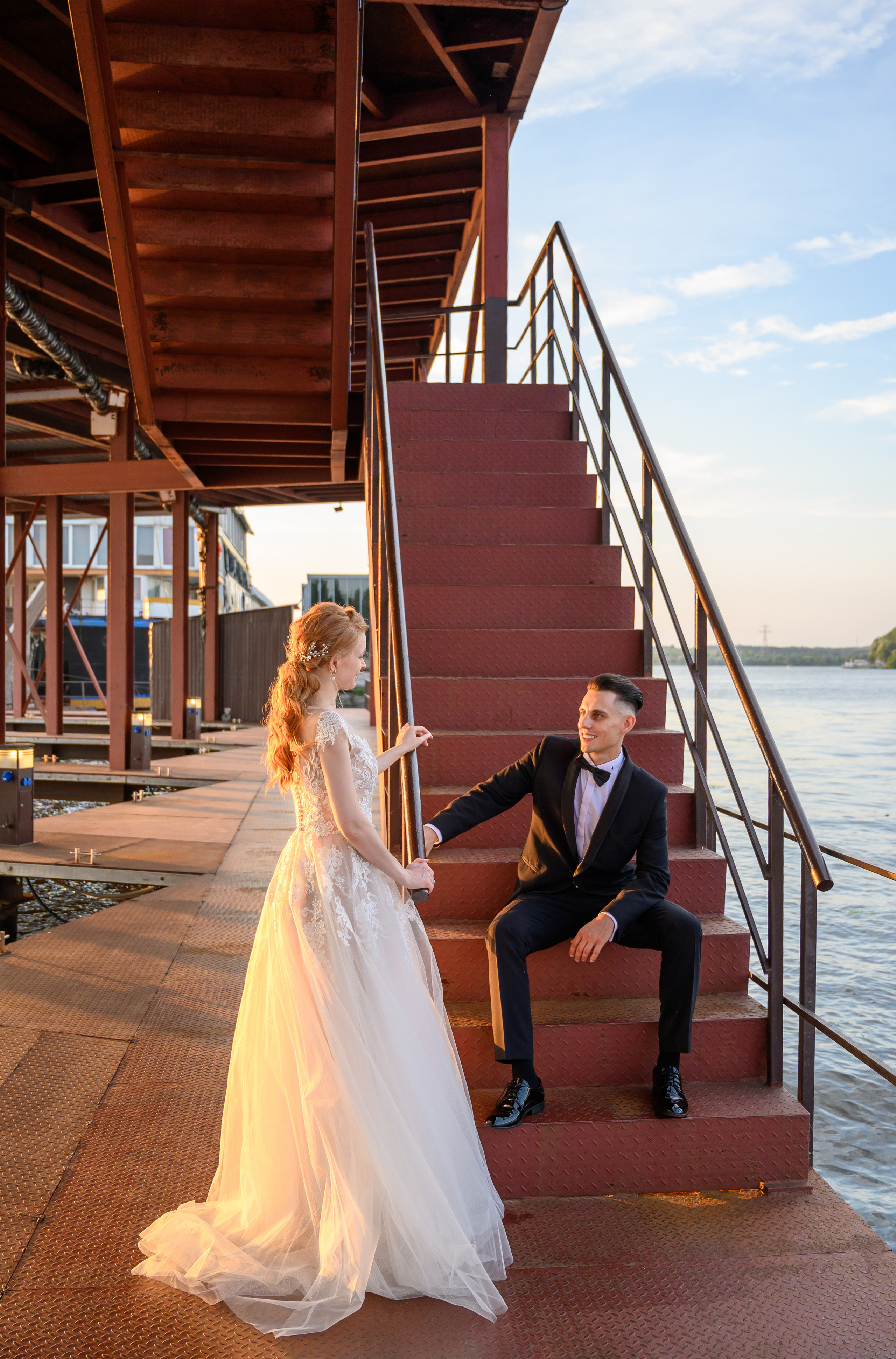 Свадьба на закате, съемка на закате. Семейный и контент фотограф в Москве Alira