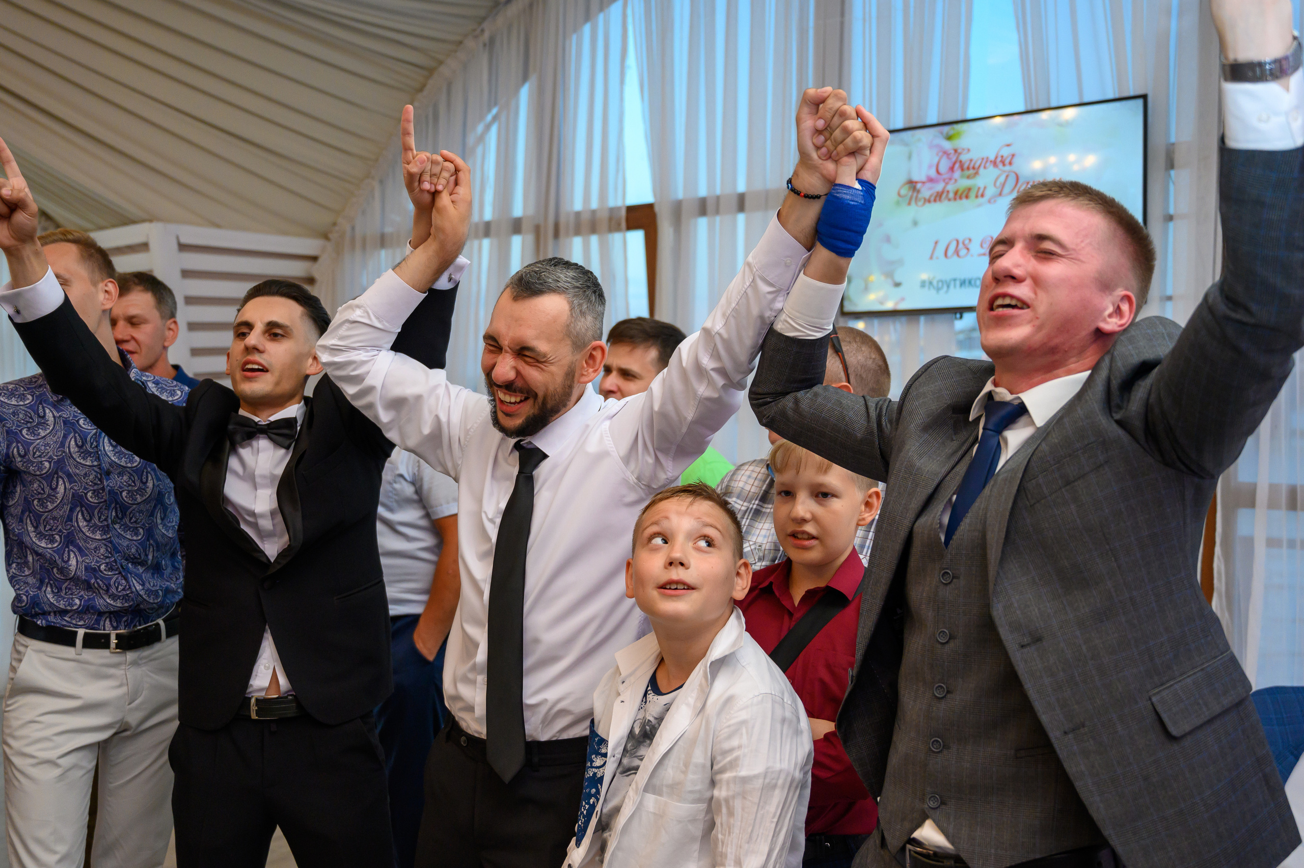 Свадьба на закате, съемка на закате. Семейный и контент фотограф в Москве Alira