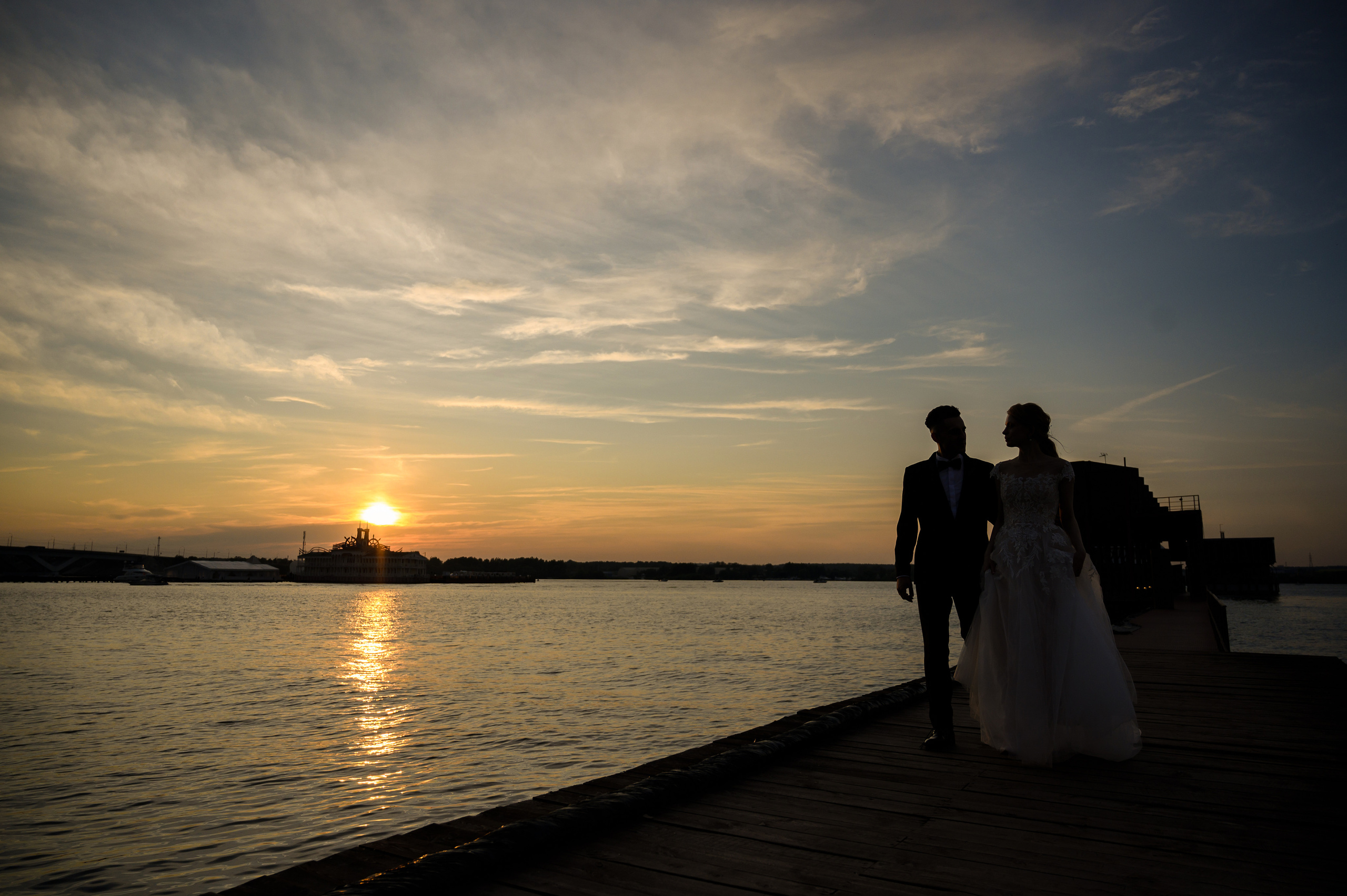 Свадьба на закате, съемка на закате. Семейный и контент фотограф в Москве Alira