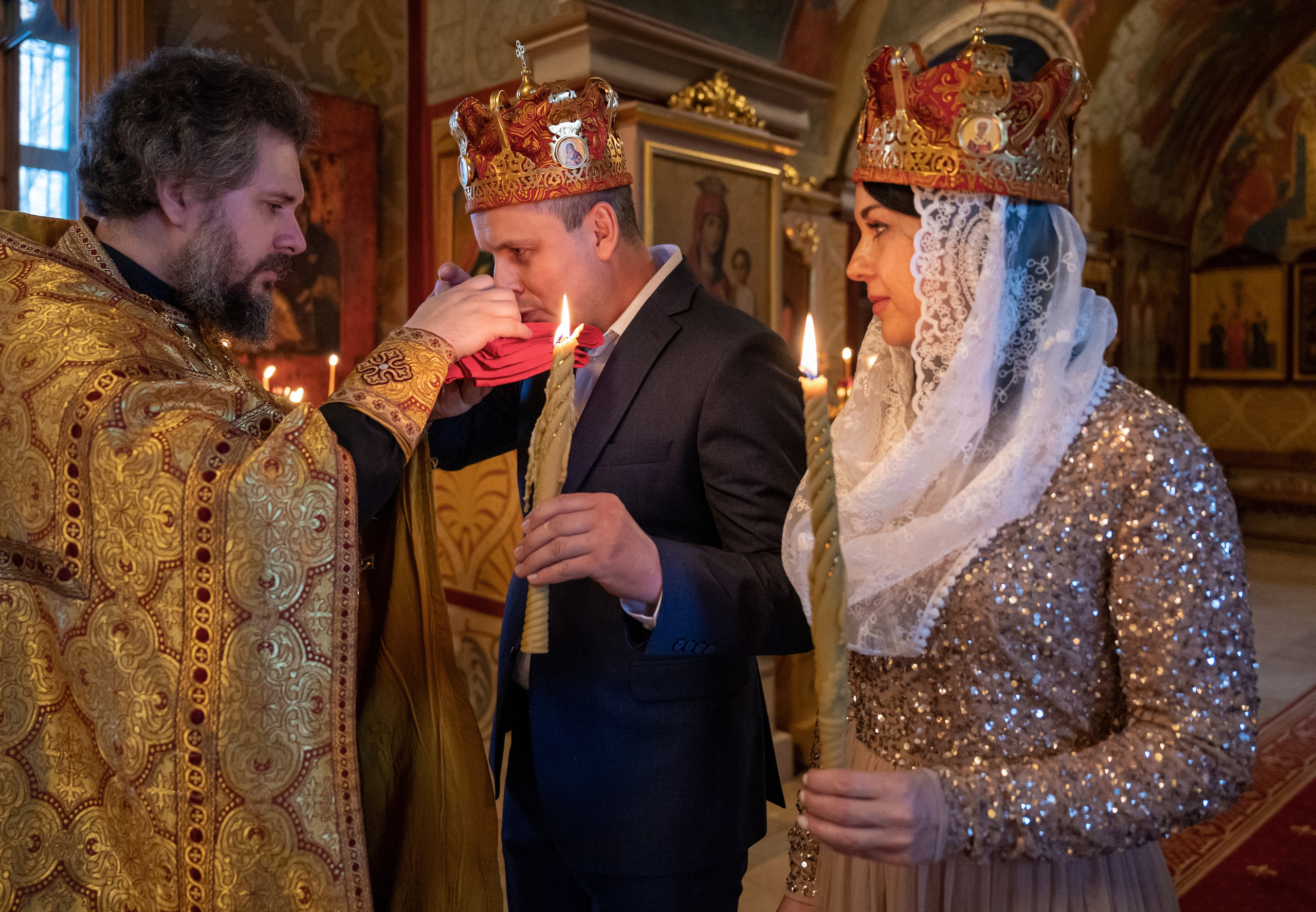 Венчание Александра и Ирины. Семейный и контент фотограф в Москве Alira