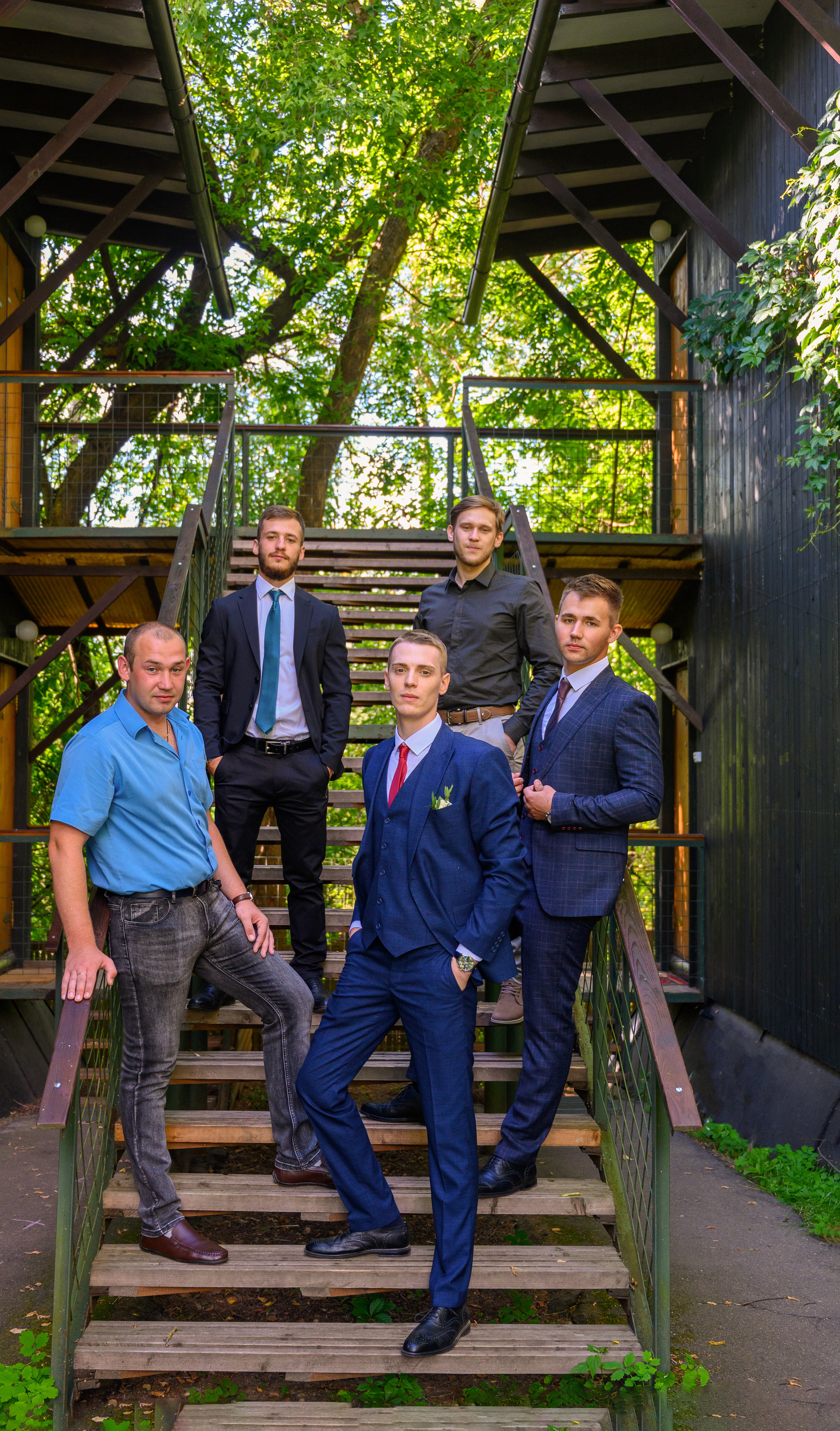 Прогулка в поле, свадьба в поле, прогулка лошади. Семейный и контент фотограф в Москве Alira