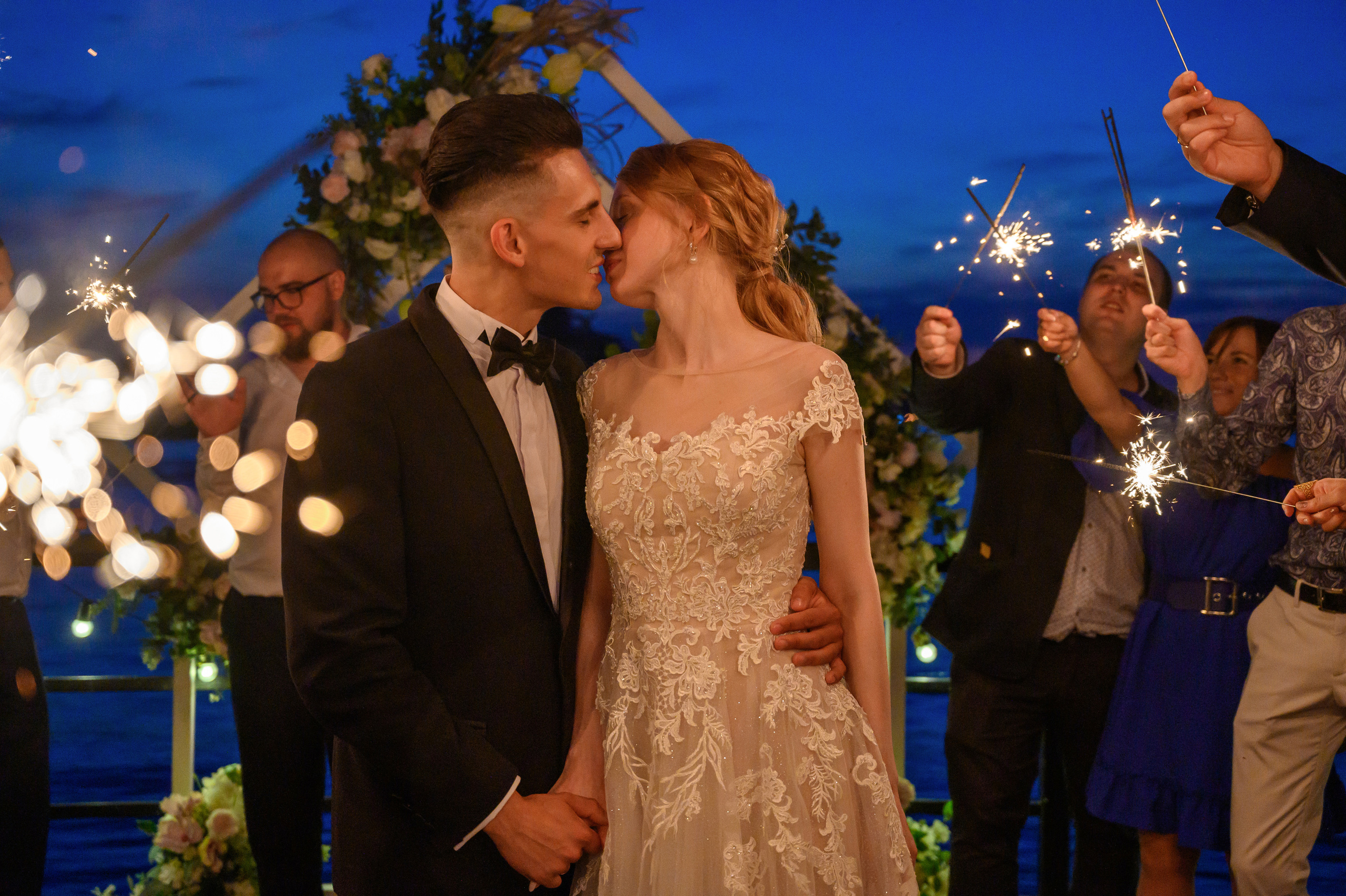 Свадьба на закате, съемка на закате. Семейный и контент фотограф в Москве Alira