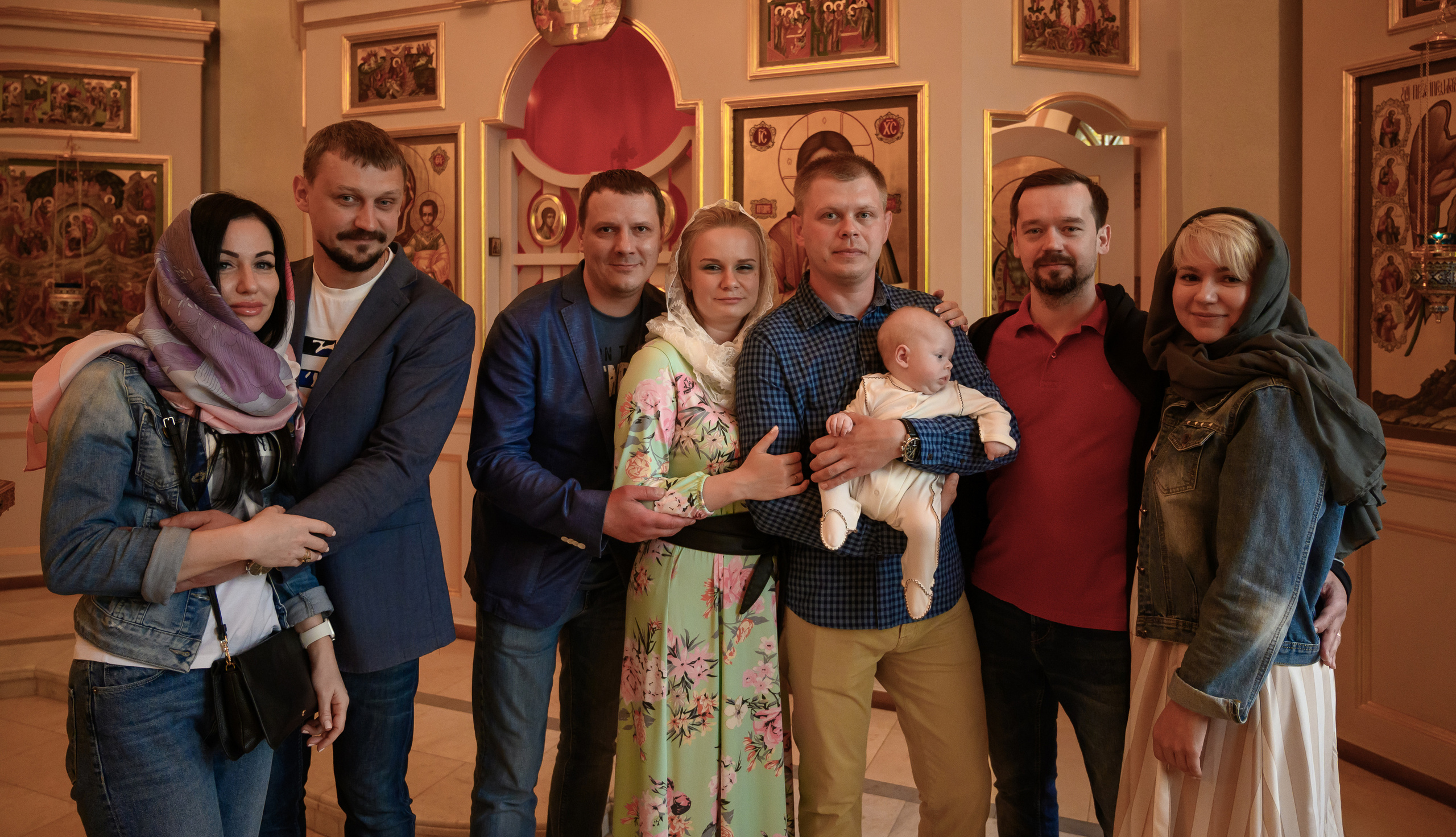 Крещение Варвары. Семейный и контент фотограф в Москве Alira