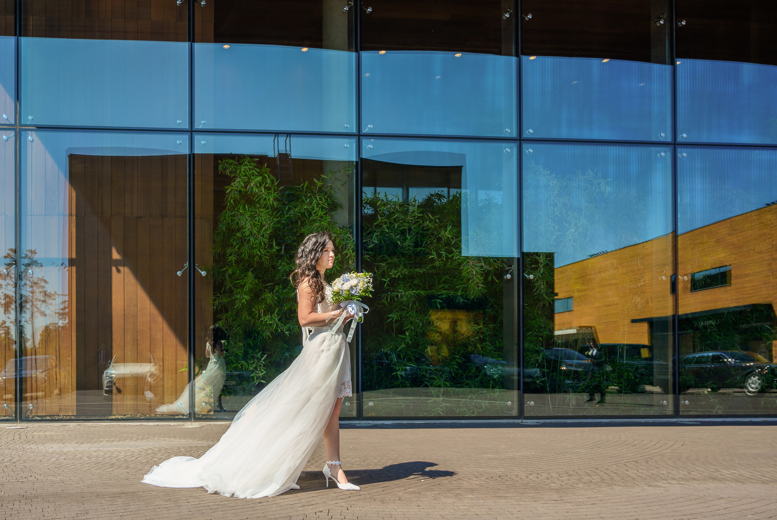 Свадьба, кабриолет В Барвихе. Семейный и контент фотограф в Москве Alira