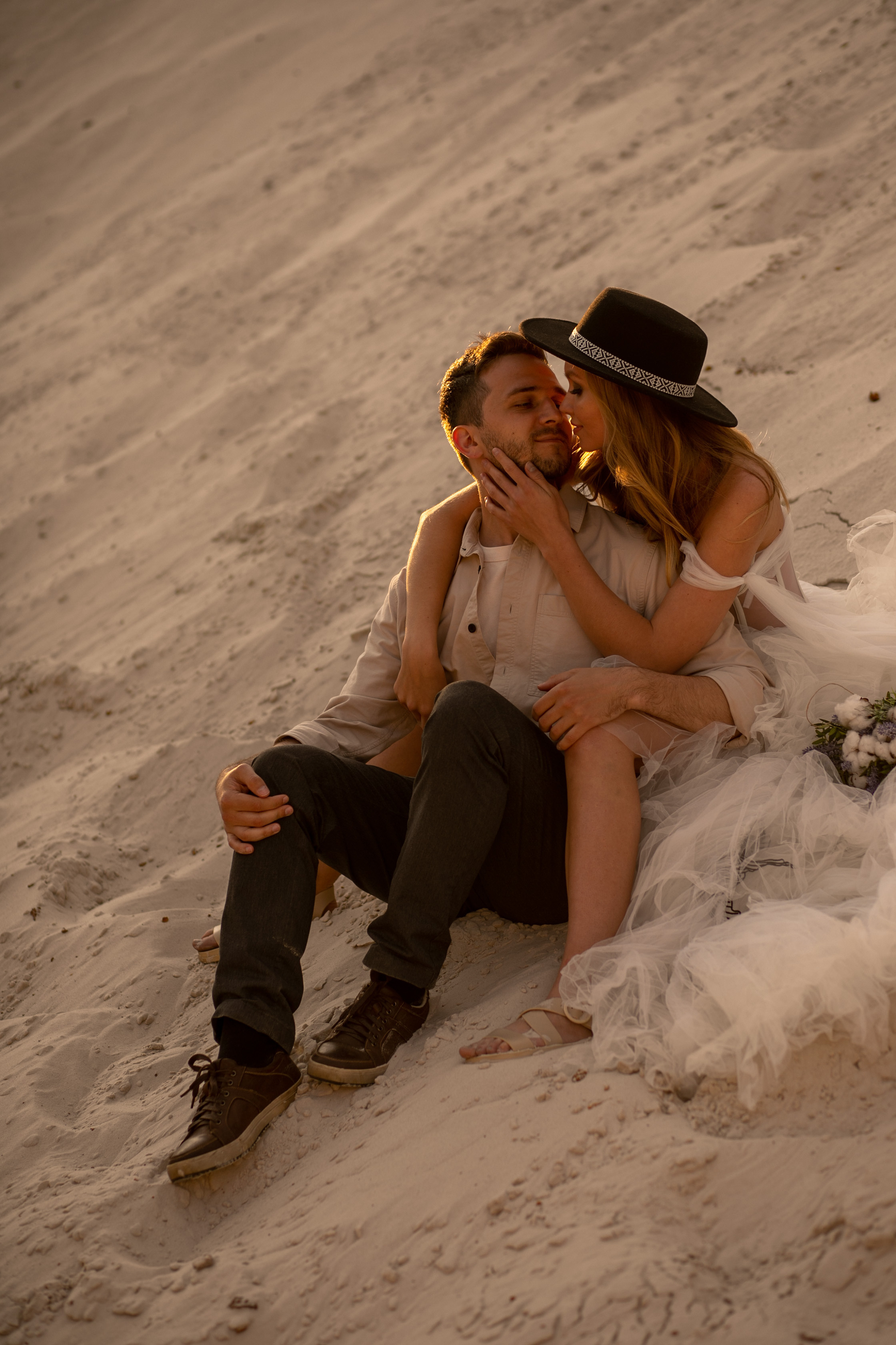 Свадьба в песках. Семейный и контент фотограф в Москве Alira