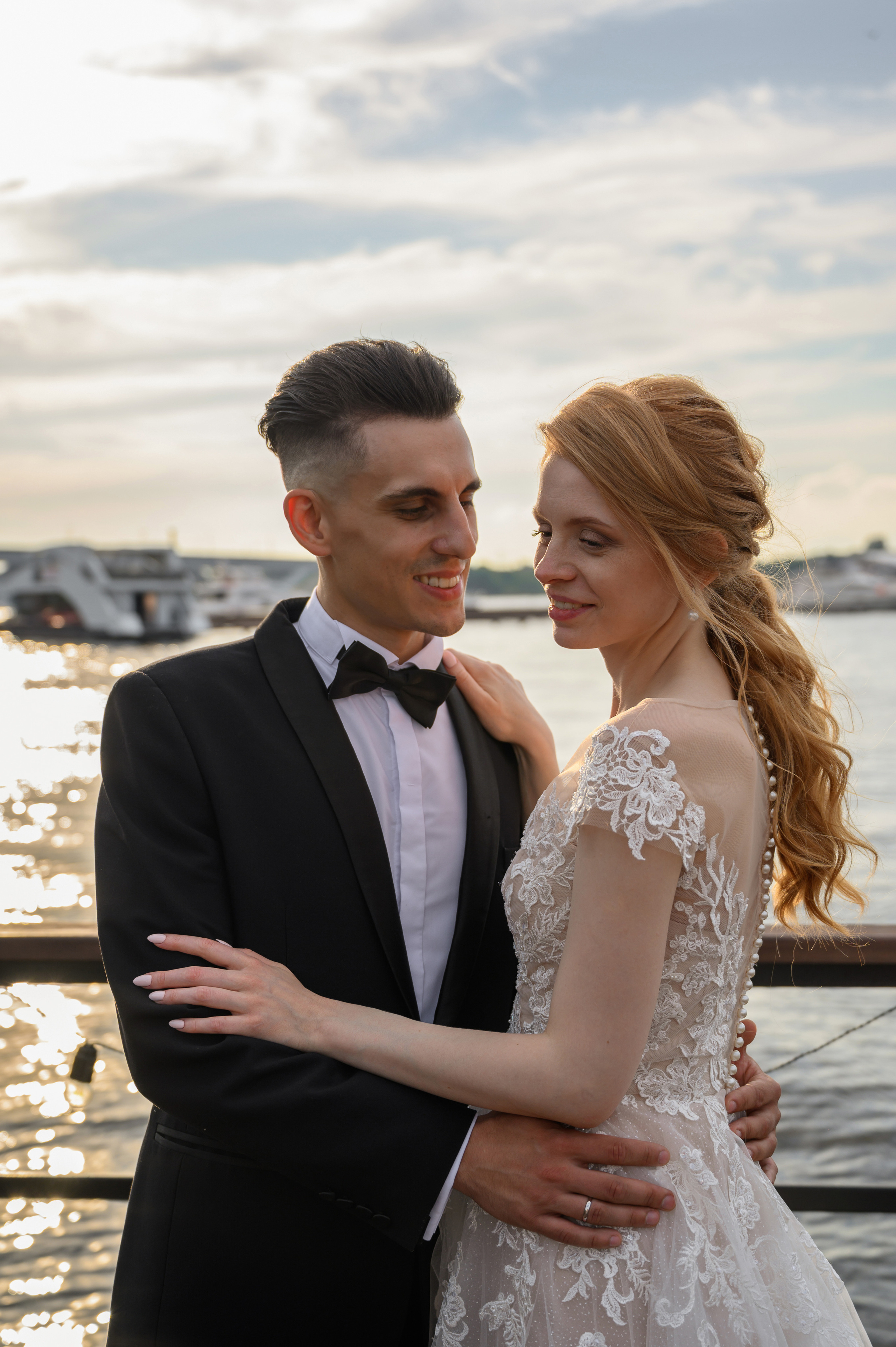 Свадьба на закате, съемка на закате. Семейный и контент фотограф в Москве Alira