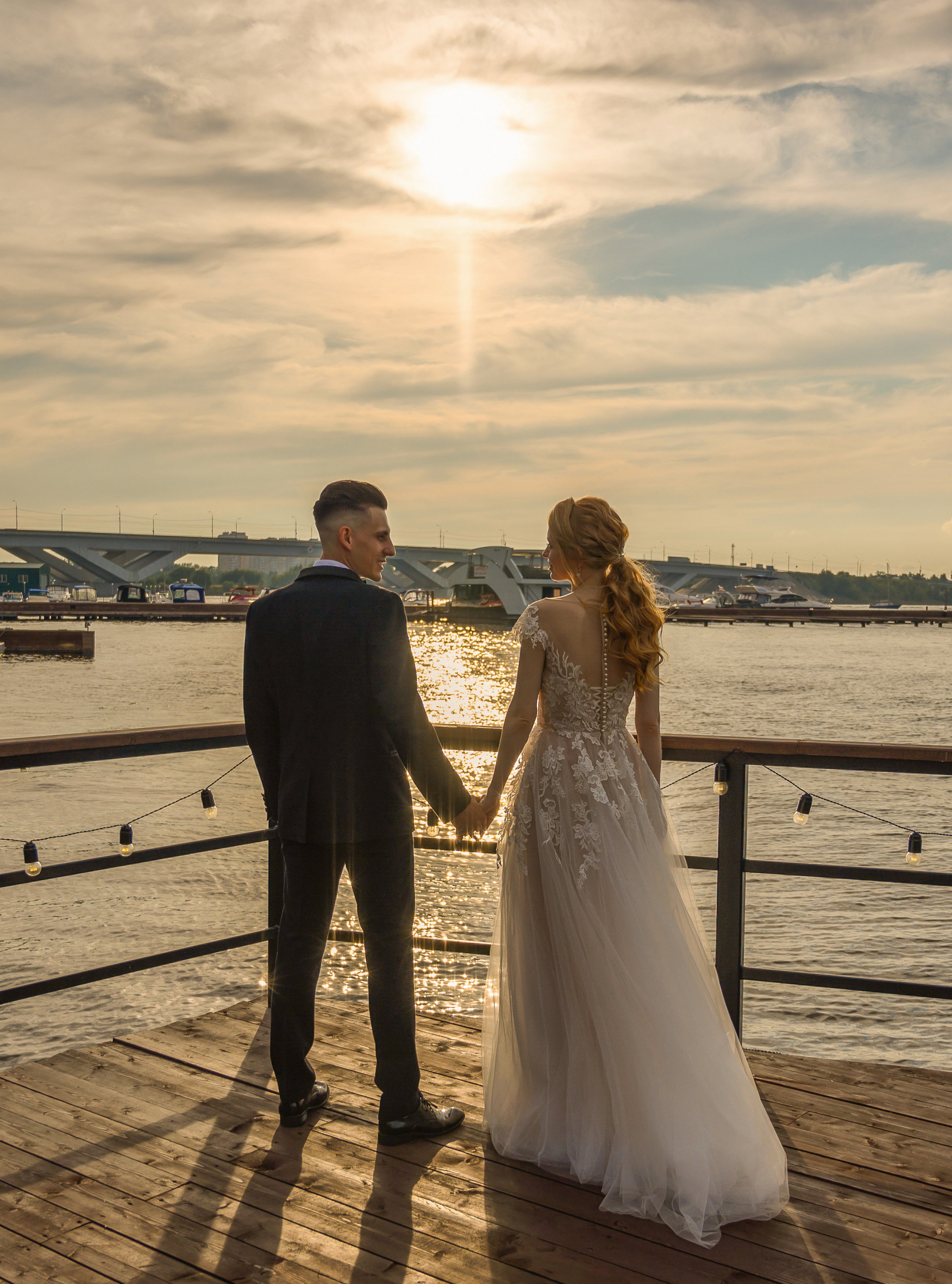 Свадьба на закате, съемка на закате. Семейный и контент фотограф в Москве Alira