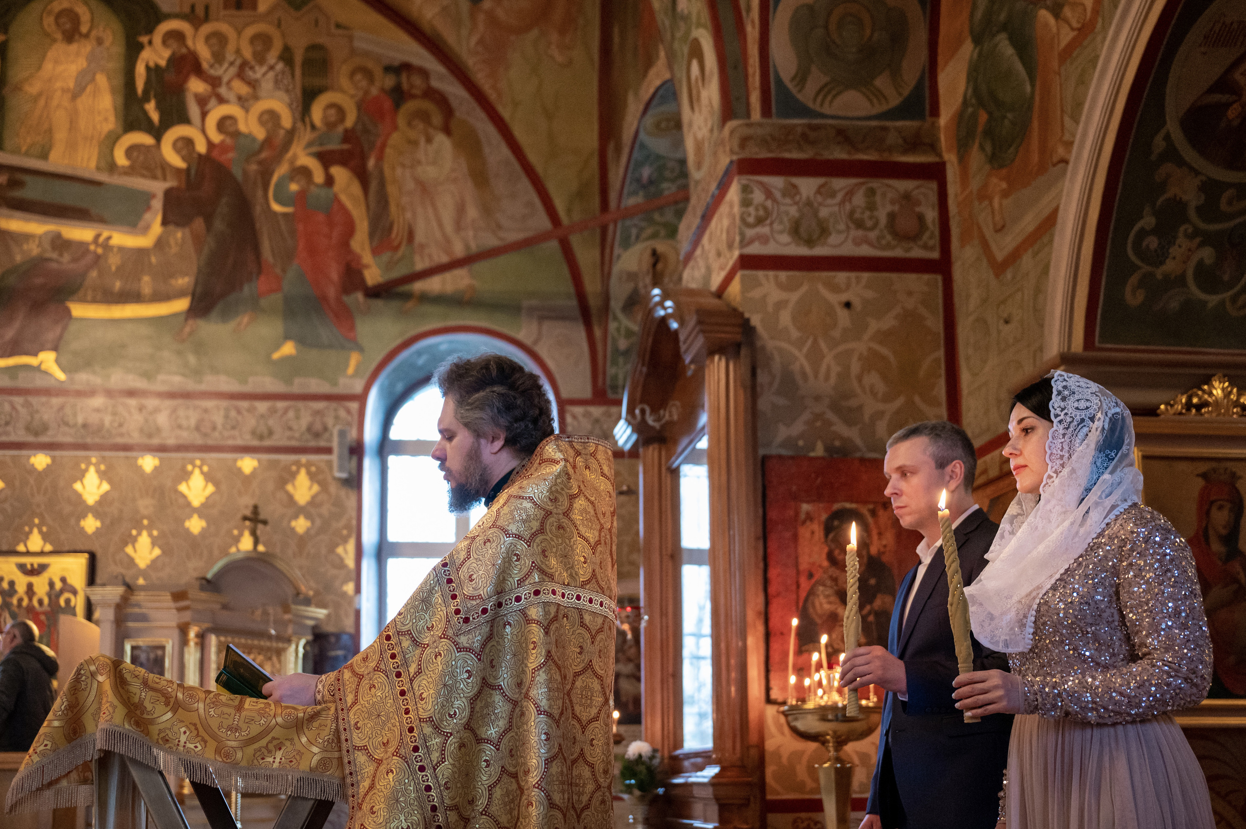 Венчание Александра и Ирины. Семейный и контент фотограф в Москве Alira