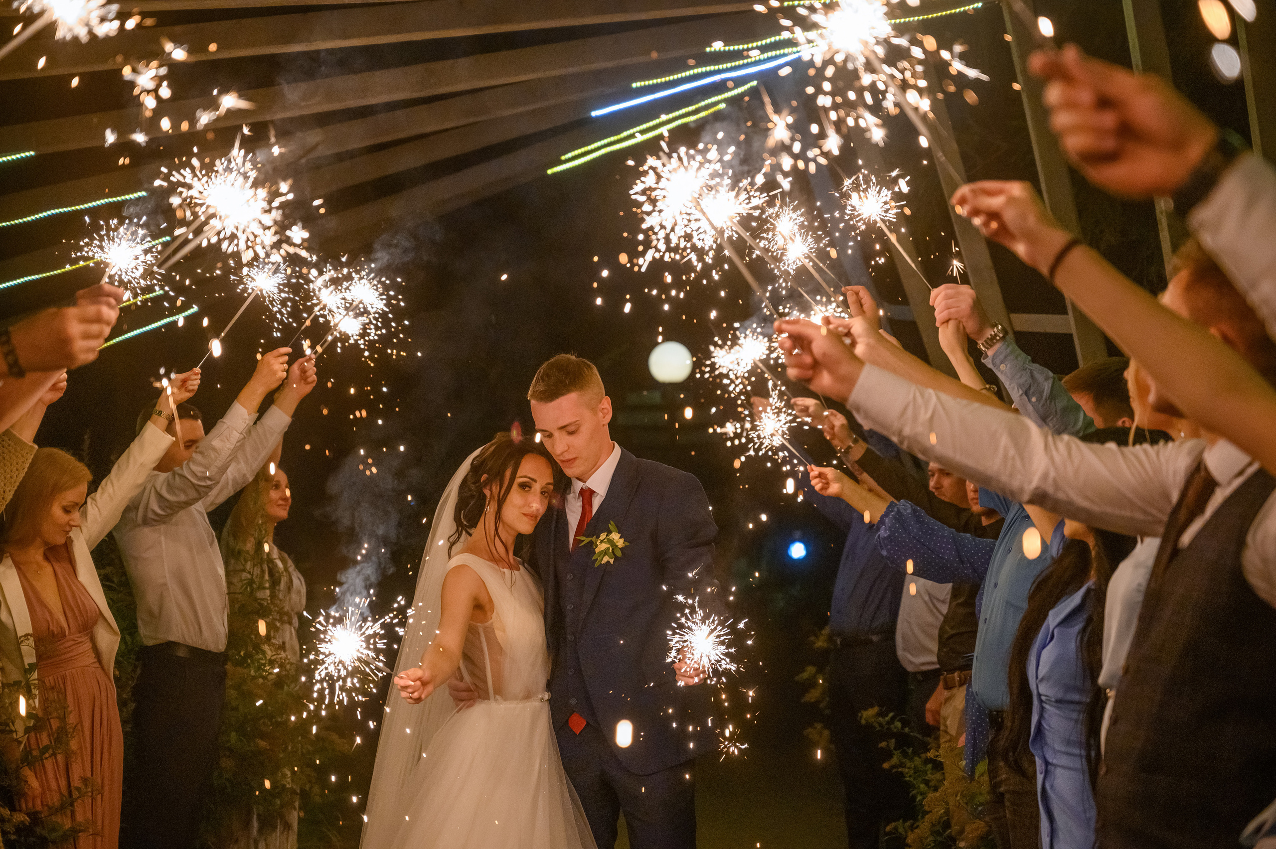 Прогулка в поле, свадьба в поле, прогулка лошади. Семейный и контент фотограф в Москве Alira