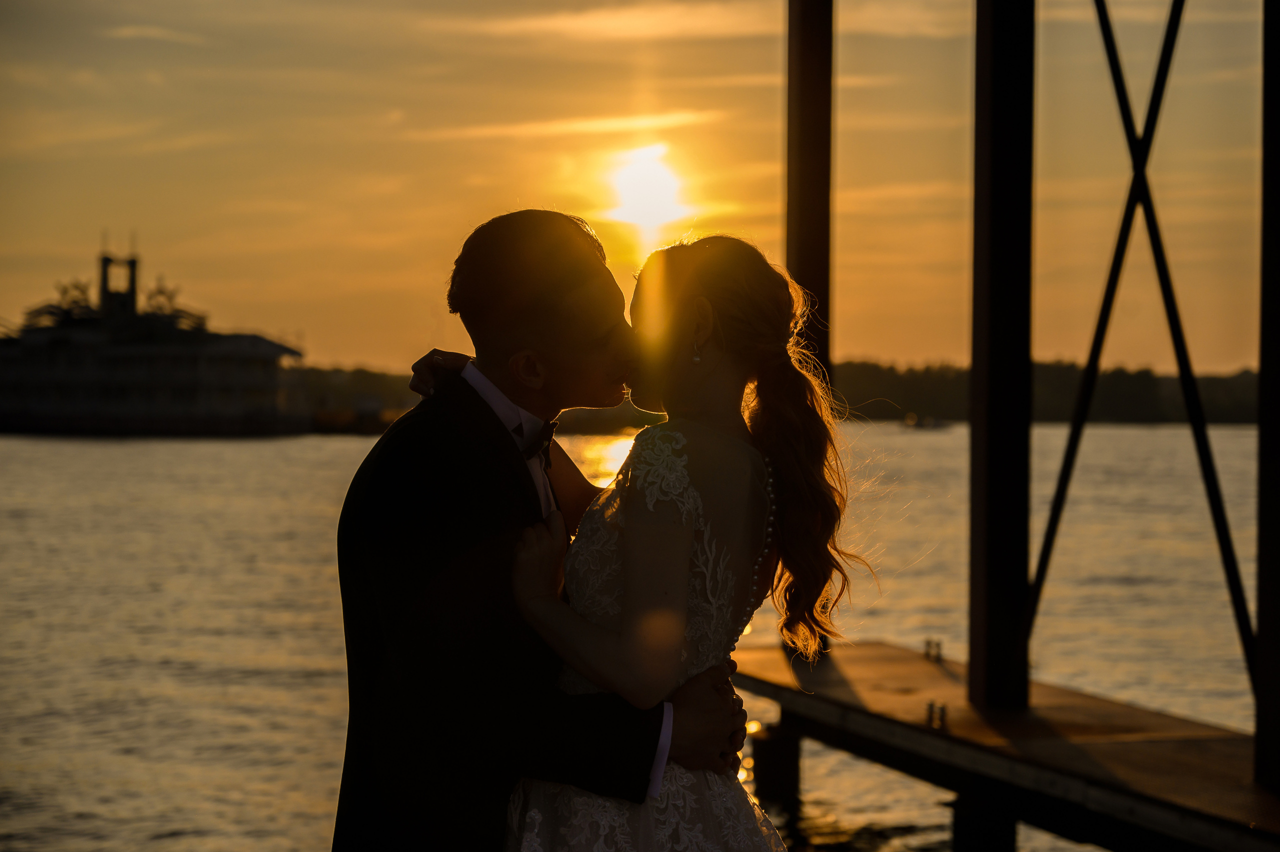 Свадьба на закате, съемка на закате. Семейный и контент фотограф в Москве Alira