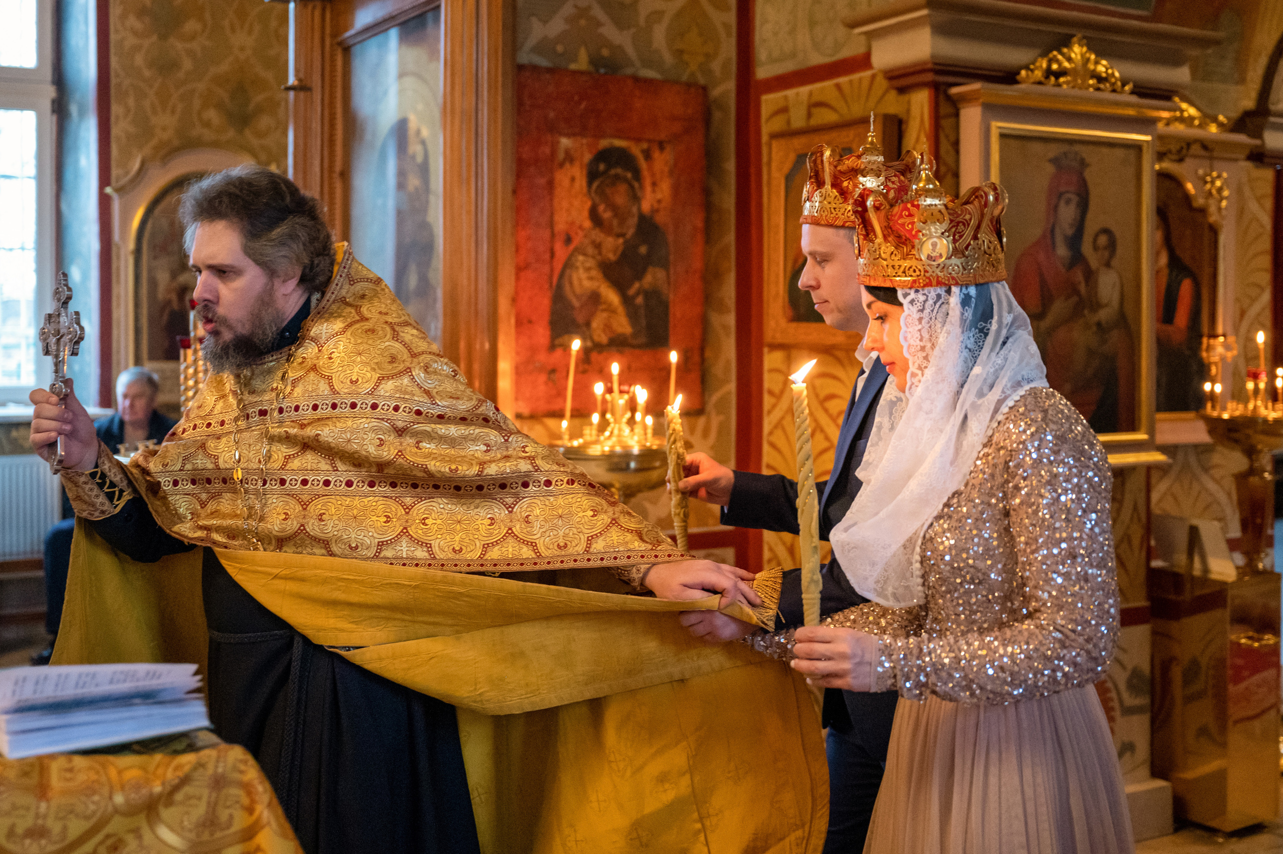 Венчание Александра и Ирины. Семейный и контент фотограф в Москве Alira