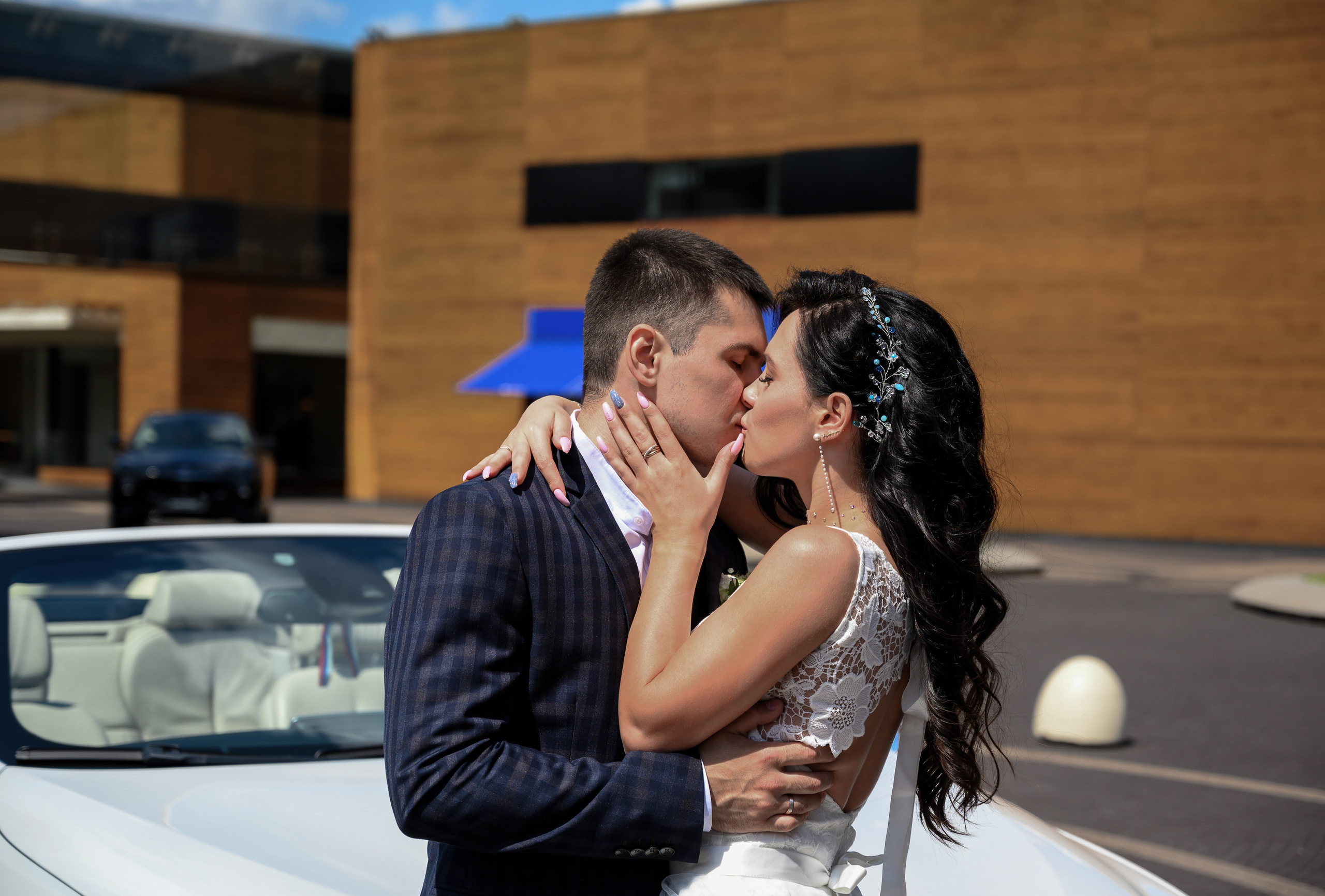 Свадьба, кабриолет В Барвихе. Семейный и контент фотограф в Москве Alira