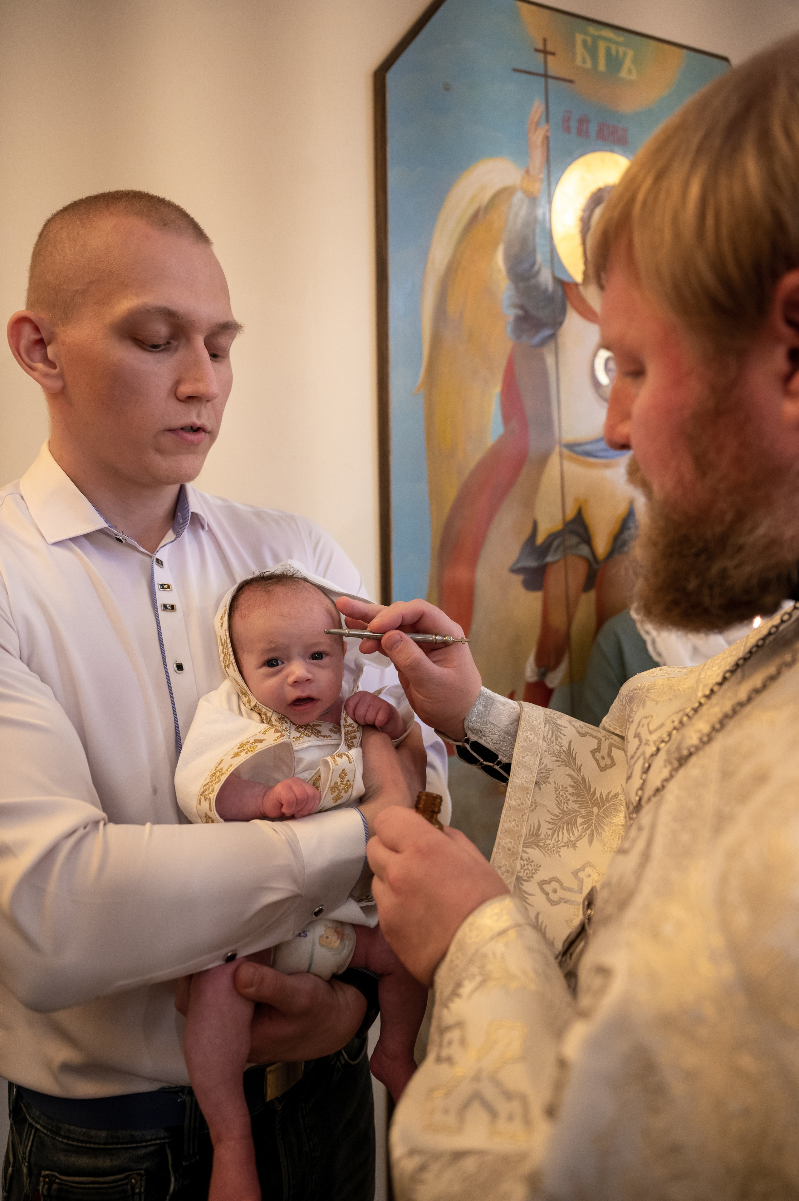 Крещение Кирилла. Семейный и контент фотограф в Москве Alira