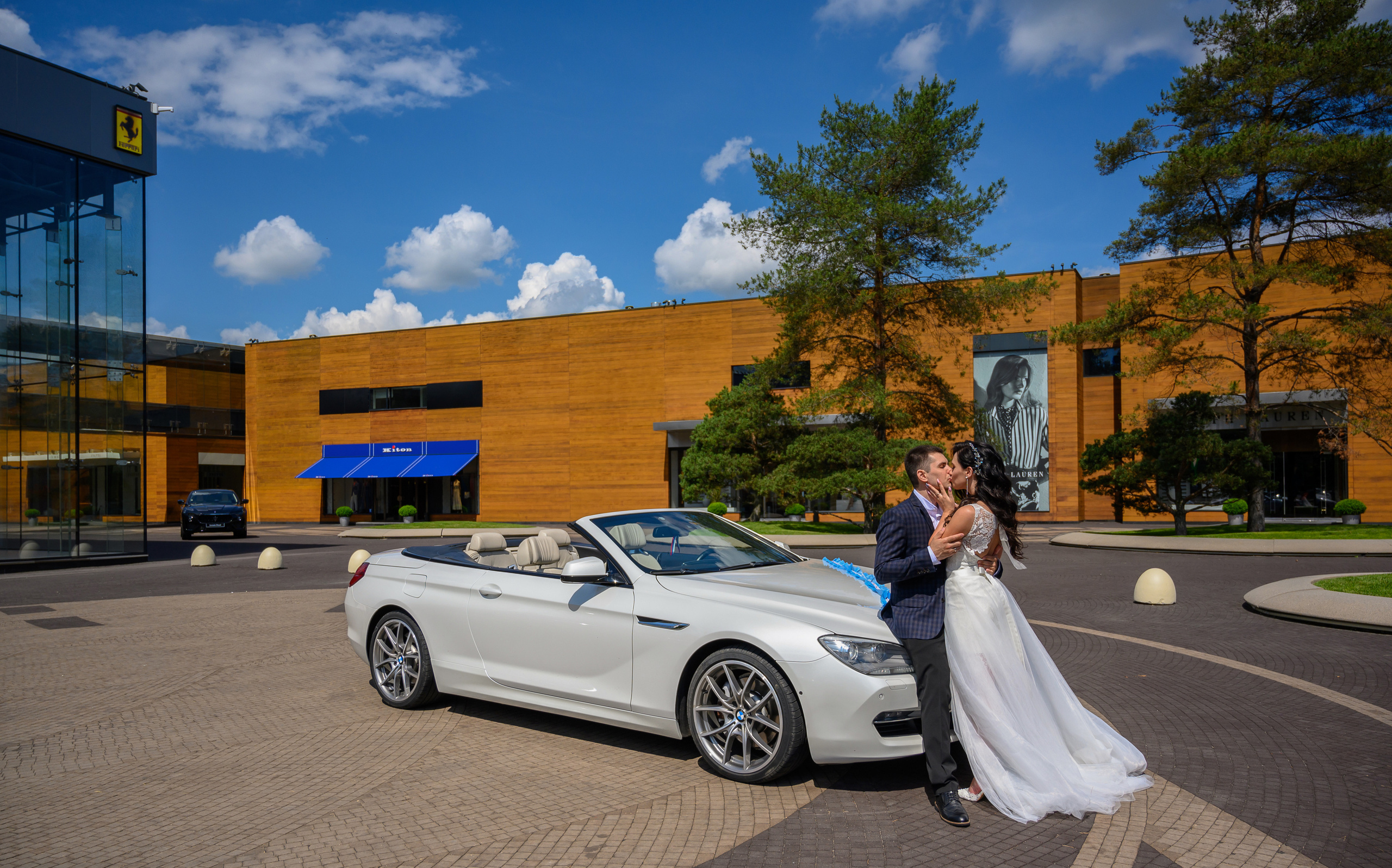 Свадьба, кабриолет В Барвихе. Семейный и контент фотограф в Москве Alira