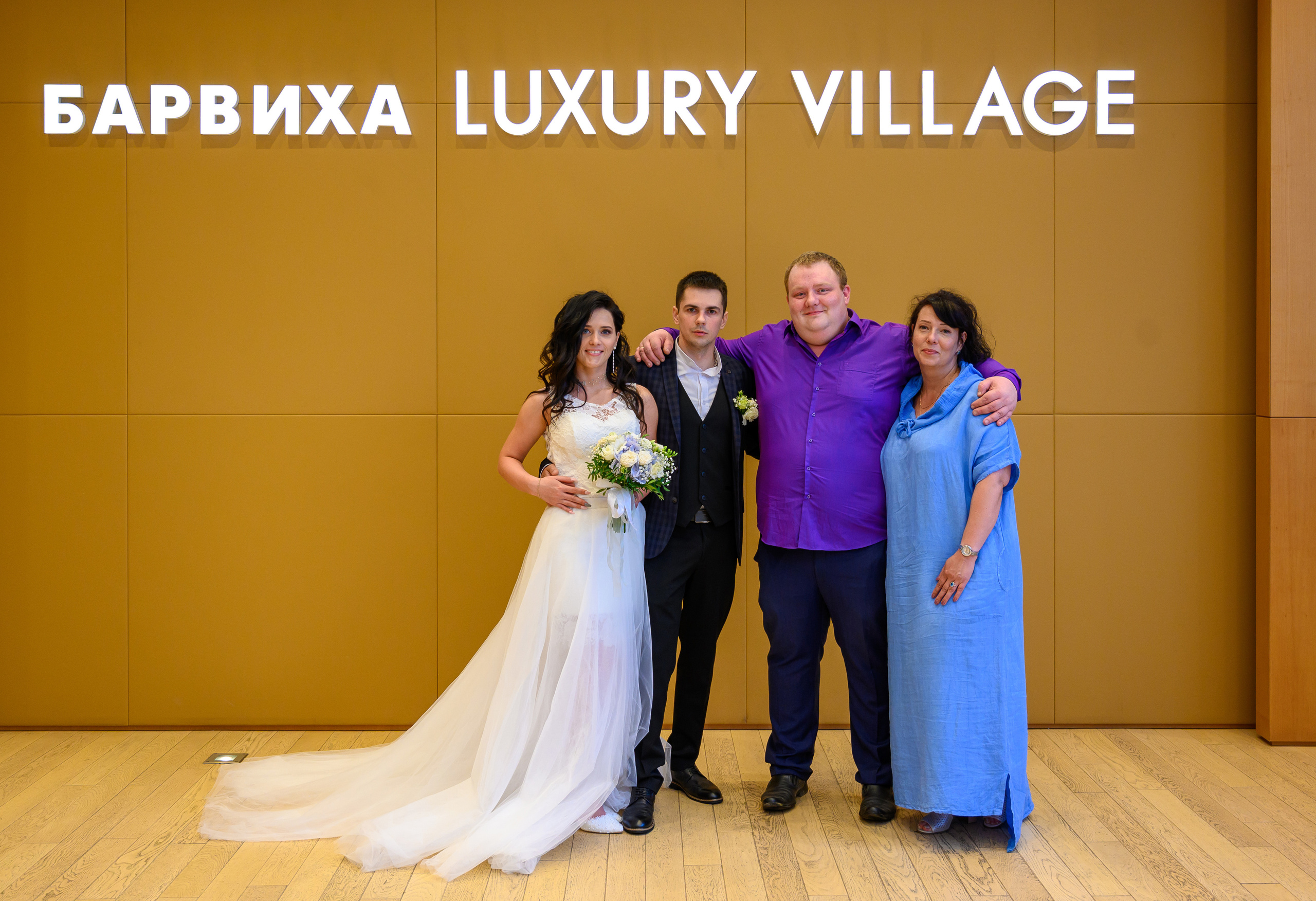 Свадьба, кабриолет В Барвихе. Семейный и контент фотограф в Москве Alira