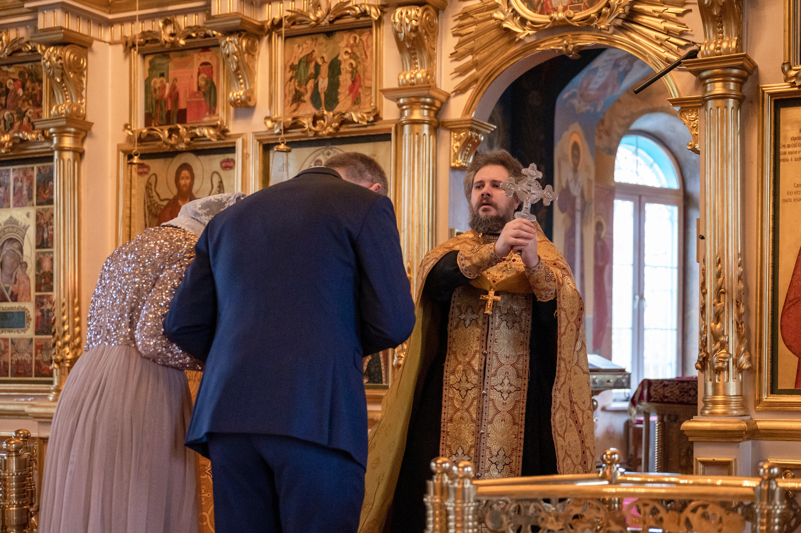 Венчание Александра и Ирины. Семейный и контент фотограф в Москве Alira