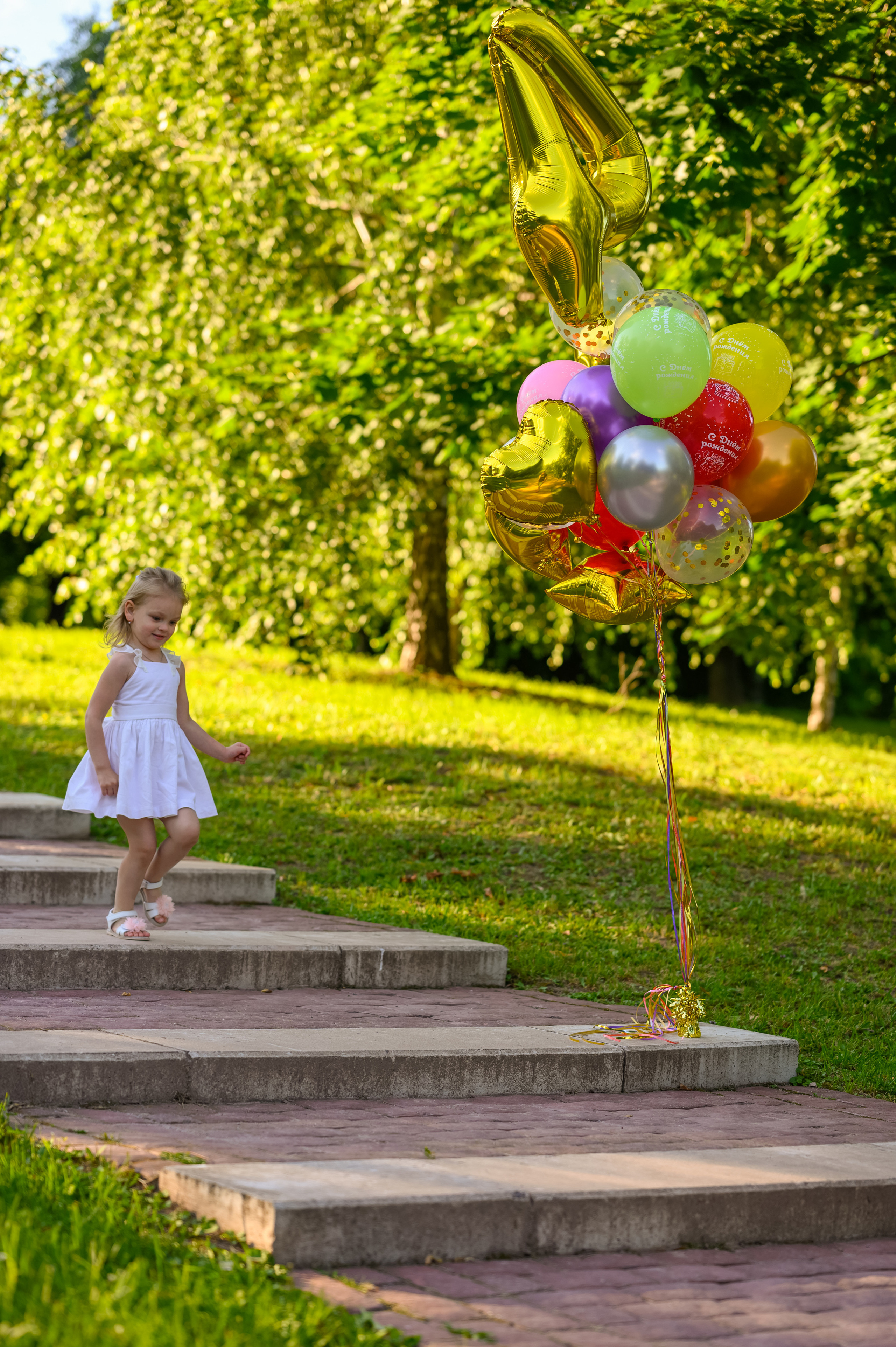 ДР Анюты 4 года. Семейный и контент фотограф в Москве Alira
