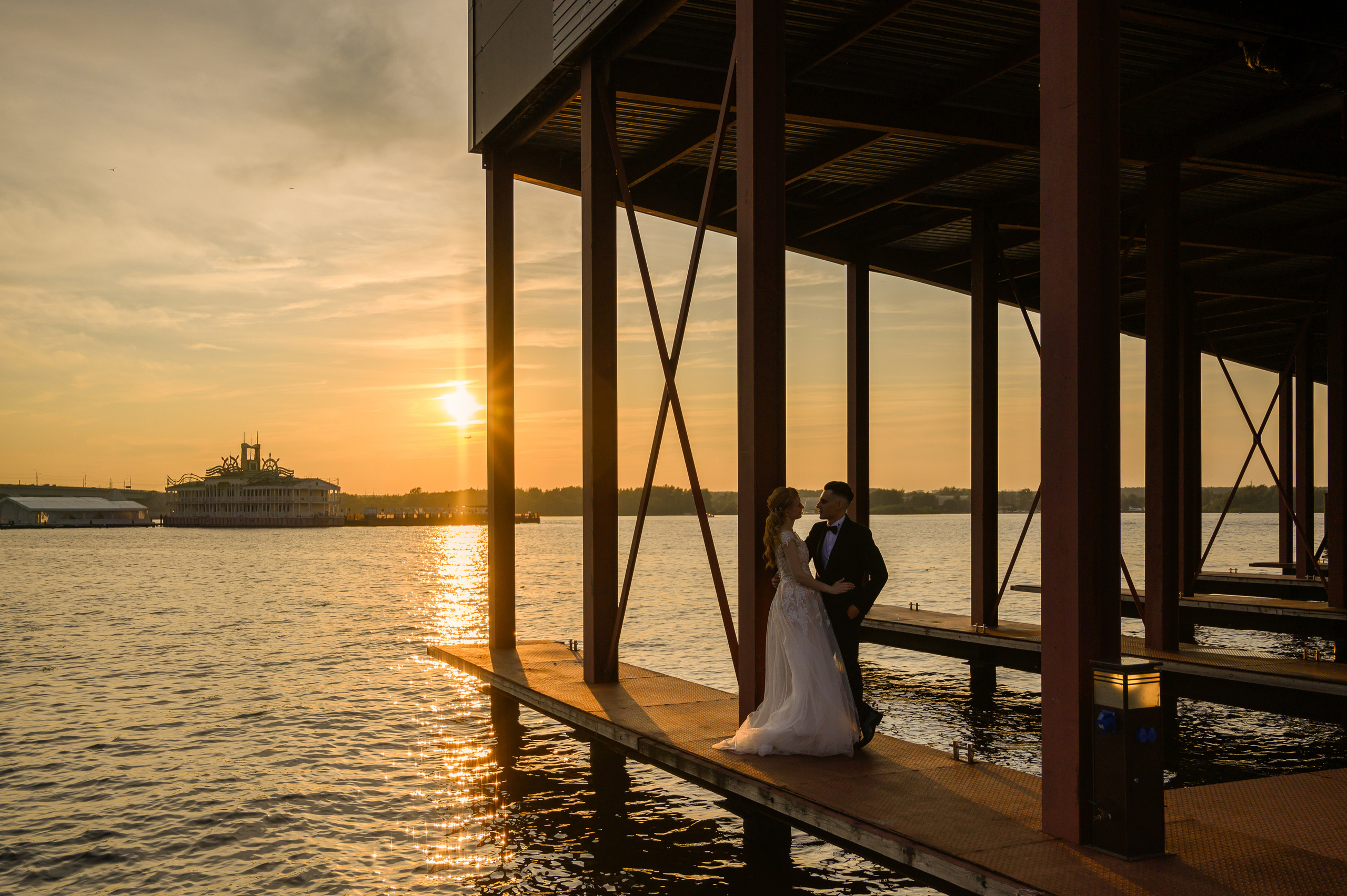 Свадьба на закате, съемка на закате. Семейный и контент фотограф в Москве Alira