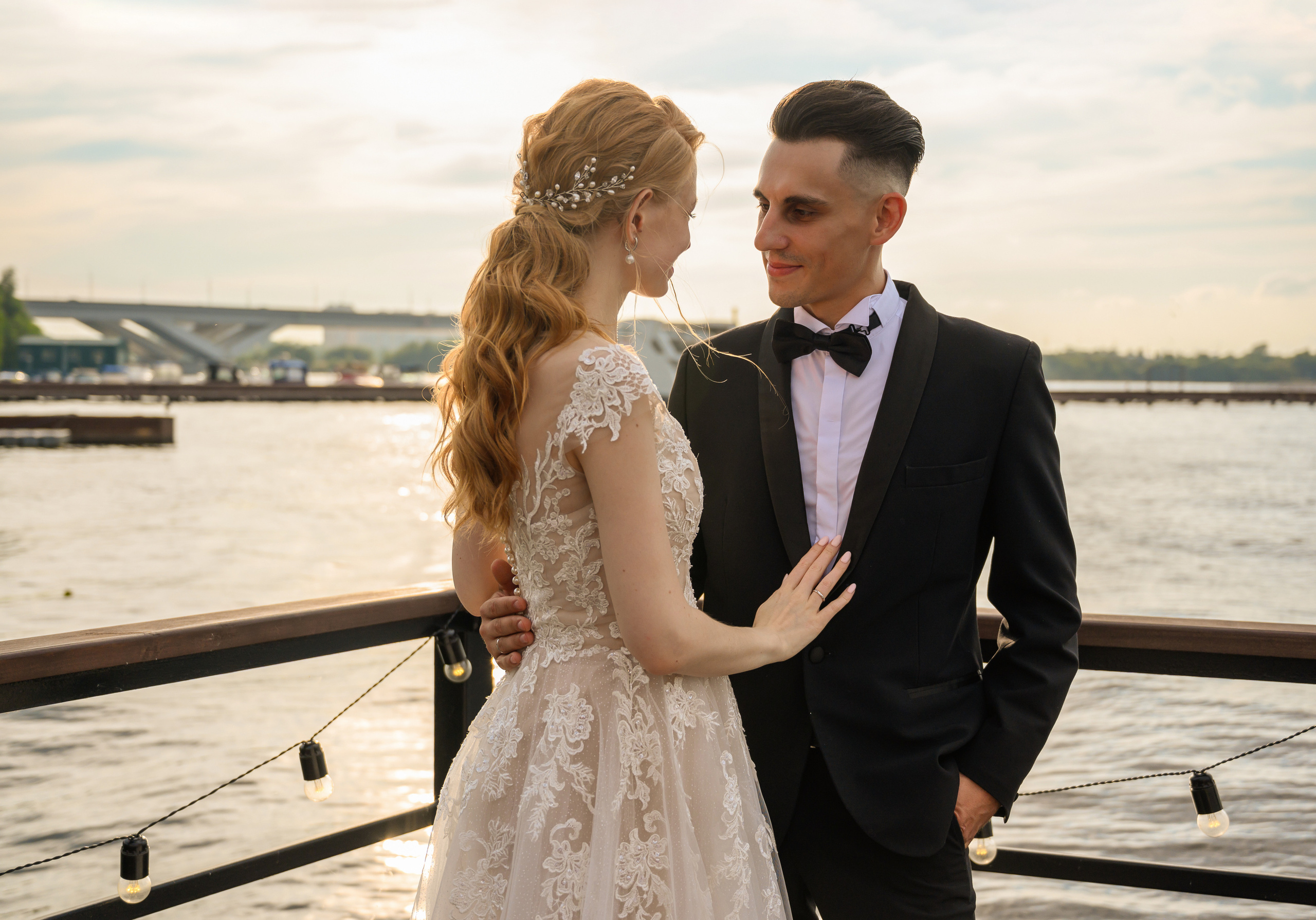 Свадьба на закате, съемка на закате. Семейный и контент фотограф в Москве Alira