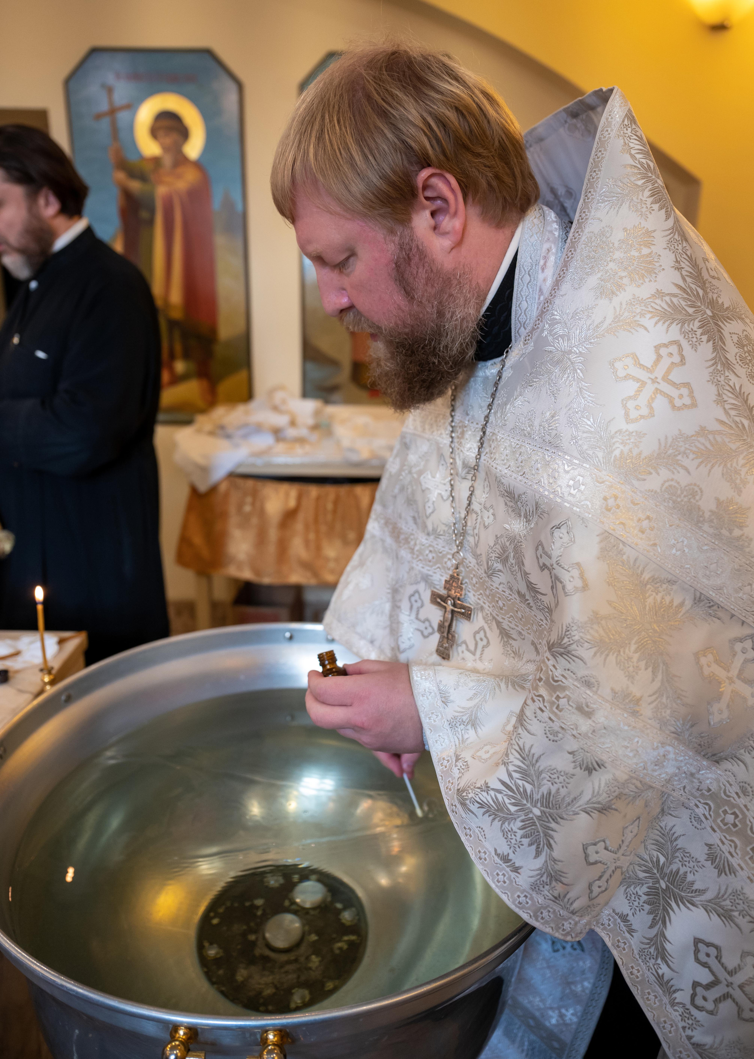 Крещение Кирилла. Семейный и контент фотограф в Москве Alira