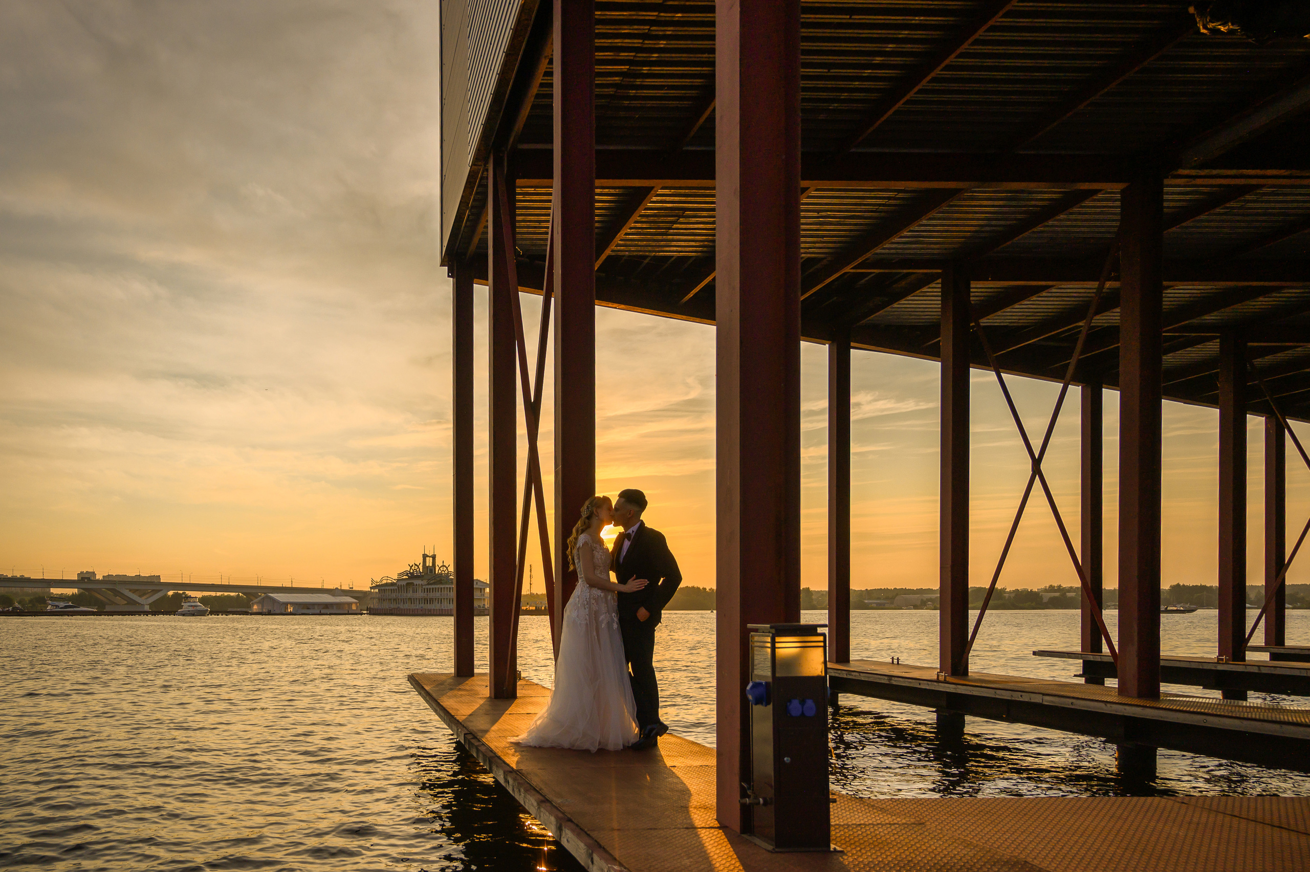 Свадьба на закате, съемка на закате. Семейный и контент фотограф в Москве Alira