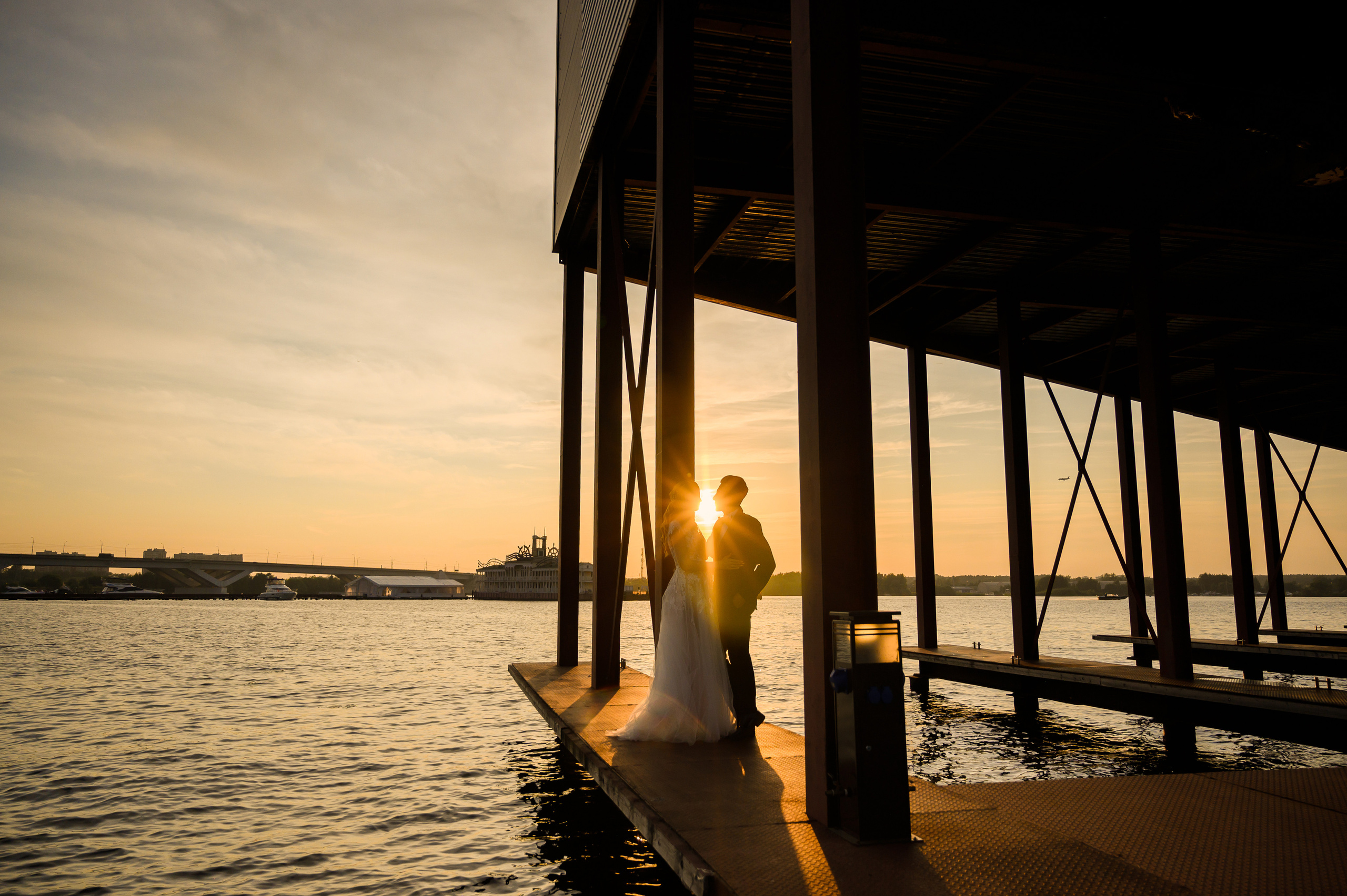 Свадьба на закате, съемка на закате. Семейный и контент фотограф в Москве Alira