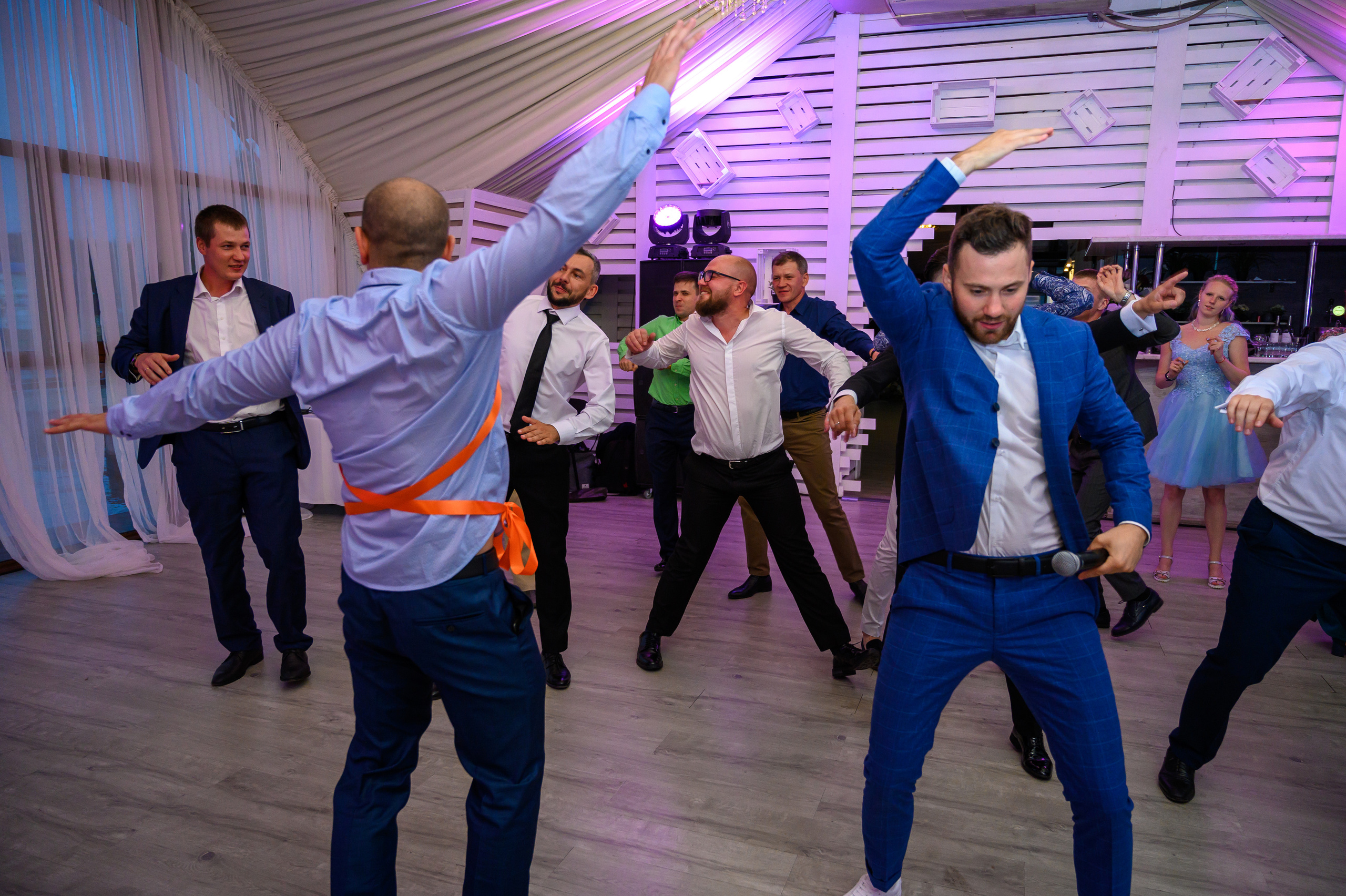 Свадьба на закате, съемка на закате. Семейный и контент фотограф в Москве Alira