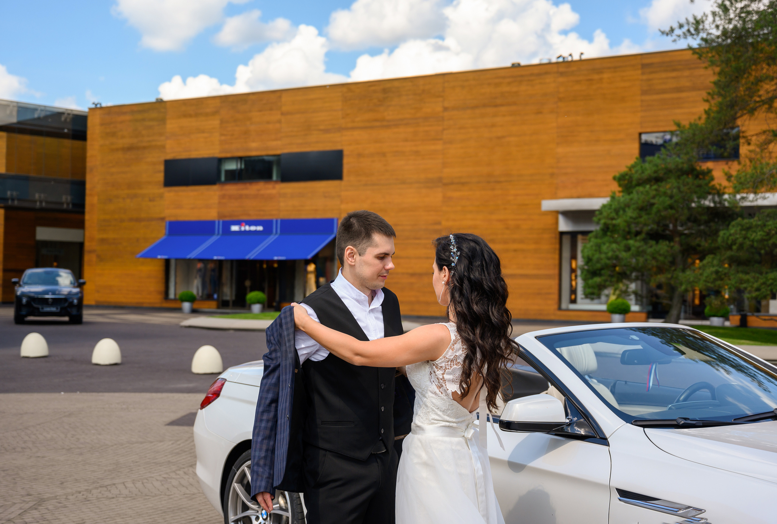 Свадьба, кабриолет В Барвихе. Семейный и контент фотограф в Москве Alira