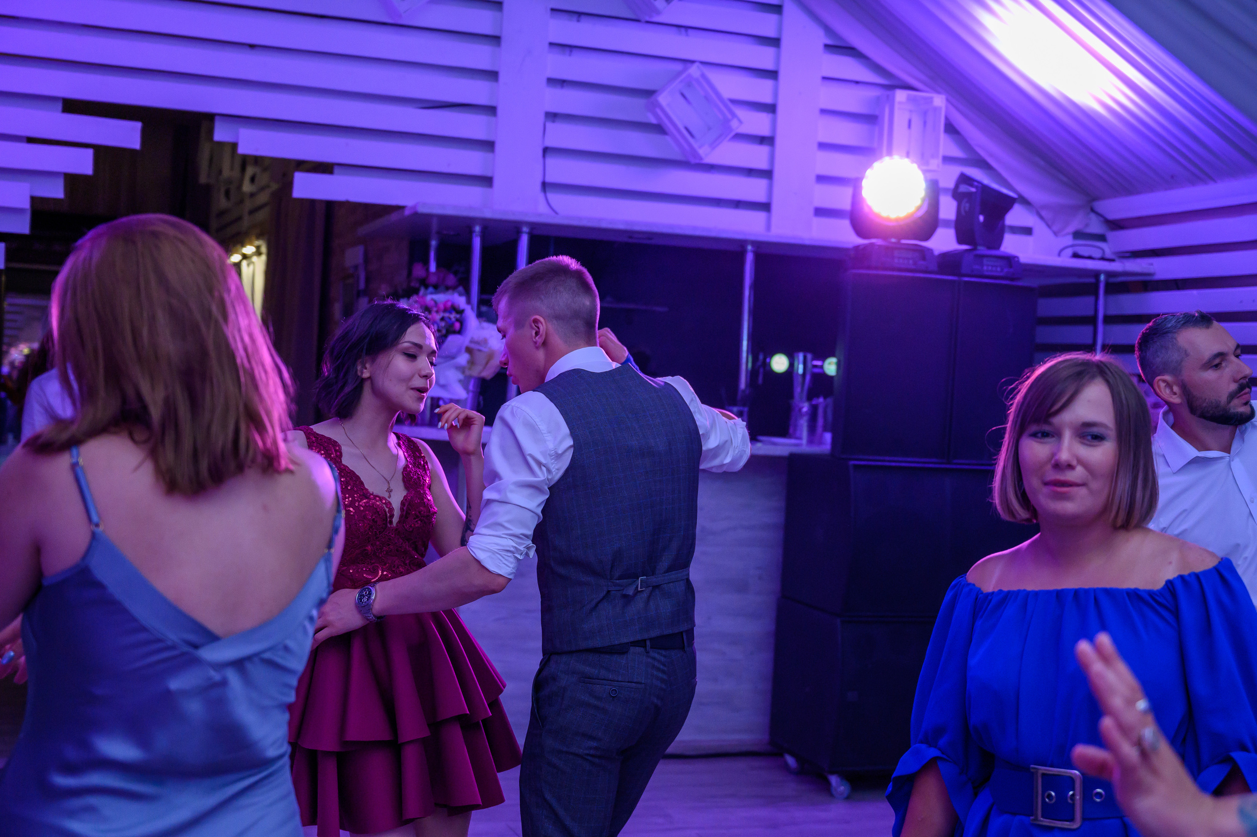 Свадьба на закате, съемка на закате. Семейный и контент фотограф в Москве Alira