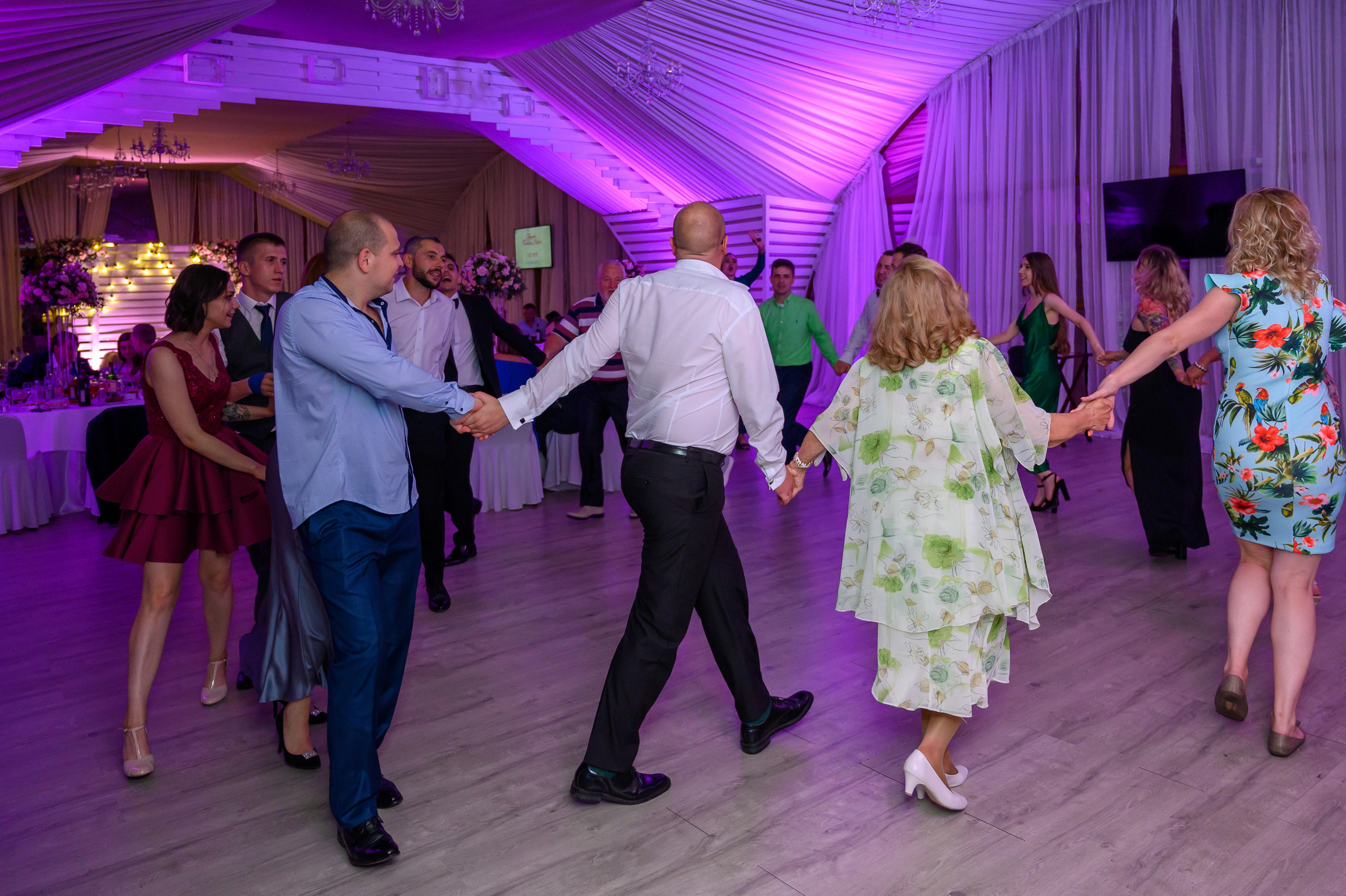 Свадьба на закате, съемка на закате. Семейный и контент фотограф в Москве Alira