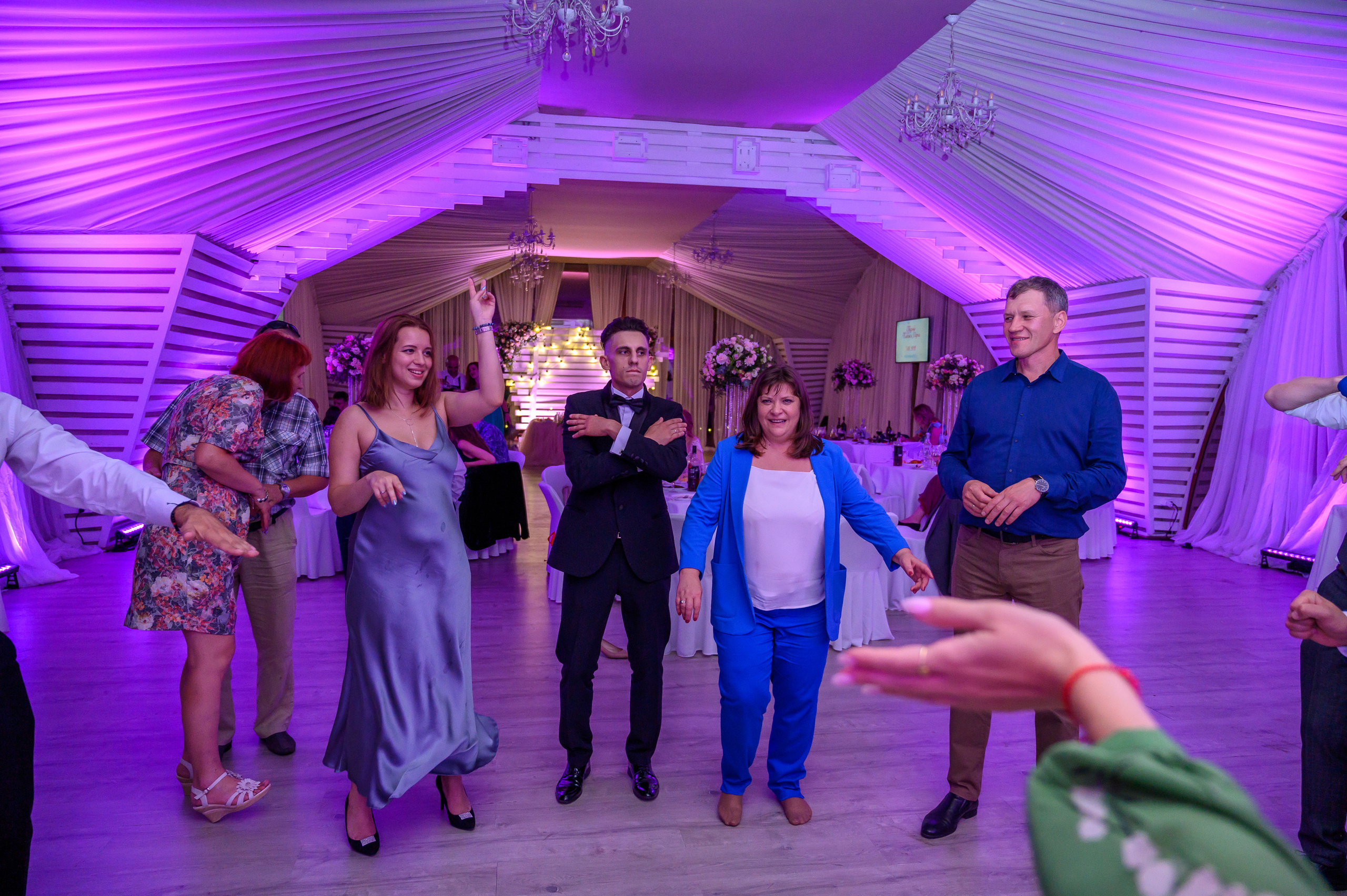 Свадьба на закате, съемка на закате. Семейный и контент фотограф в Москве Alira