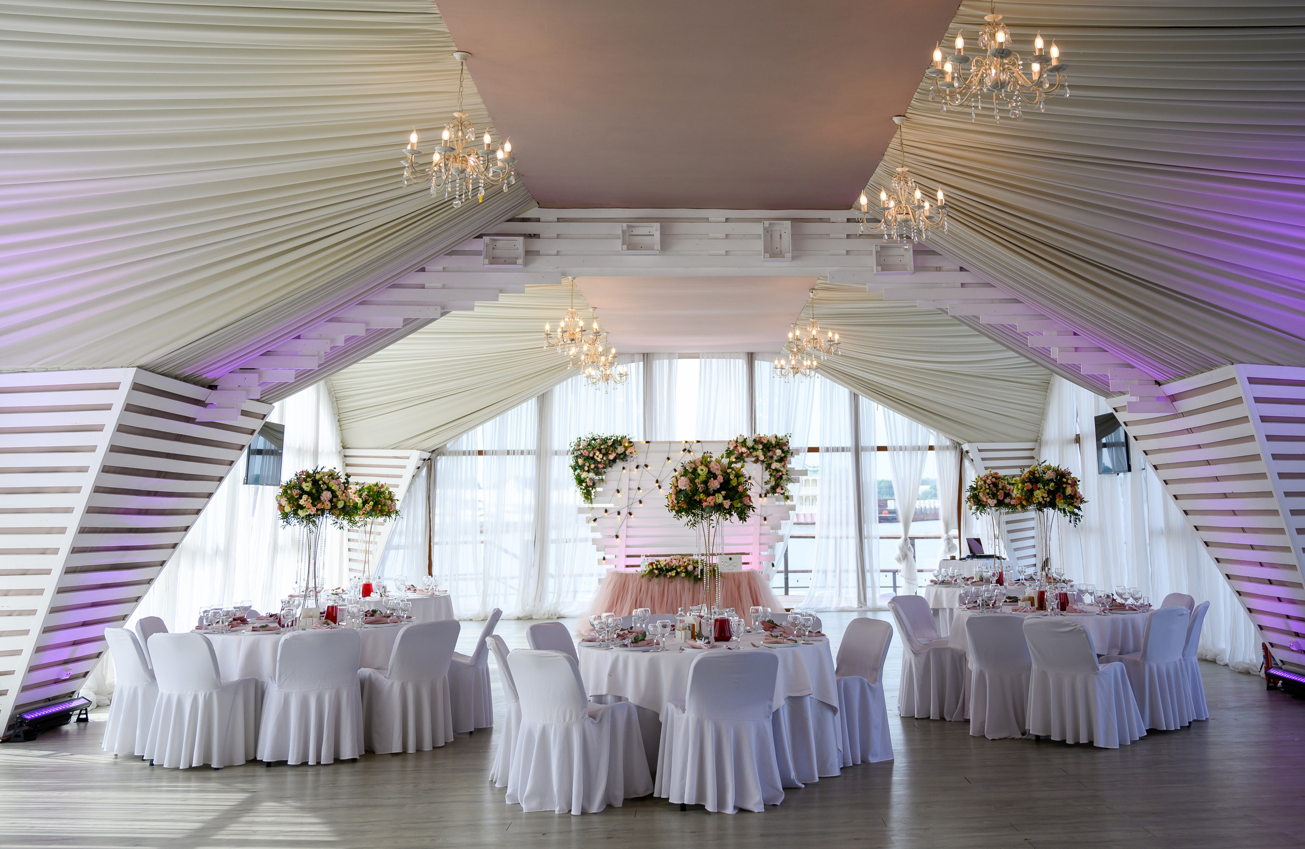 Свадьба на закате, съемка на закате. Семейный и контент фотограф в Москве Alira