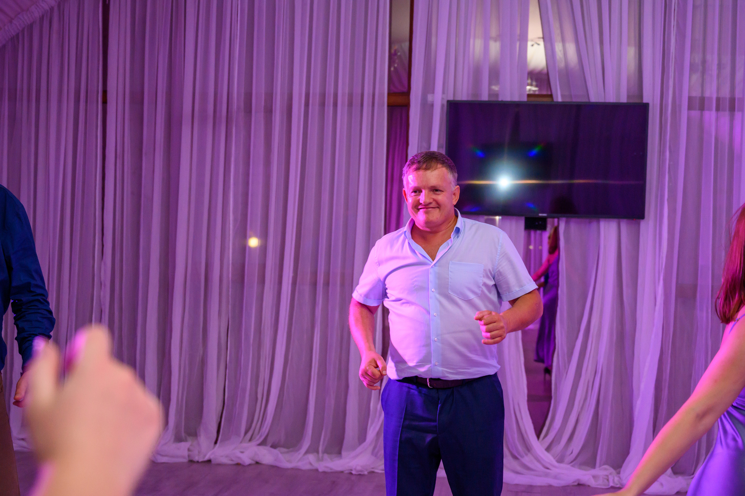 Свадьба на закате, съемка на закате. Семейный и контент фотограф в Москве Alira