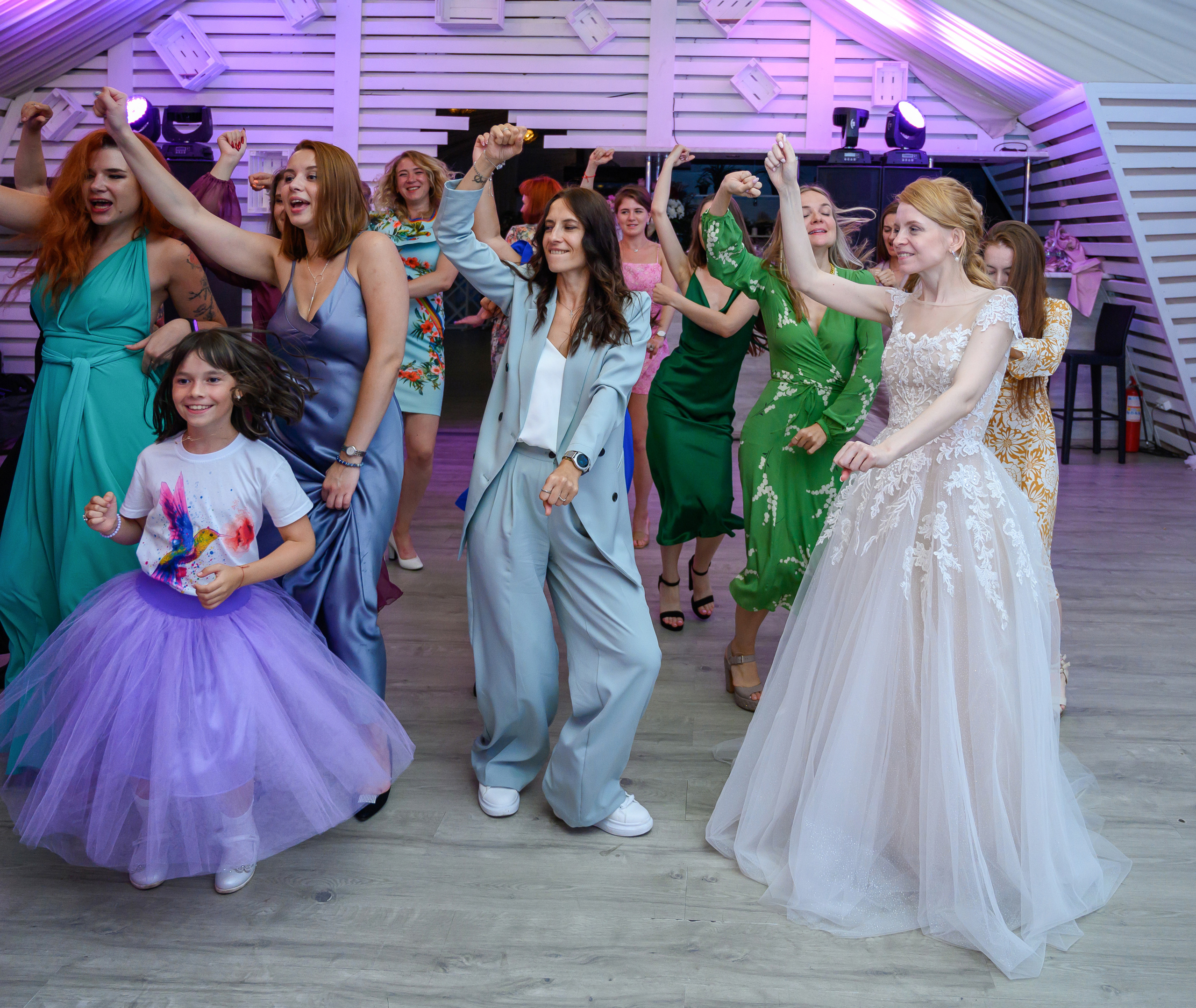 Свадьба на закате, съемка на закате. Семейный и контент фотограф в Москве Alira