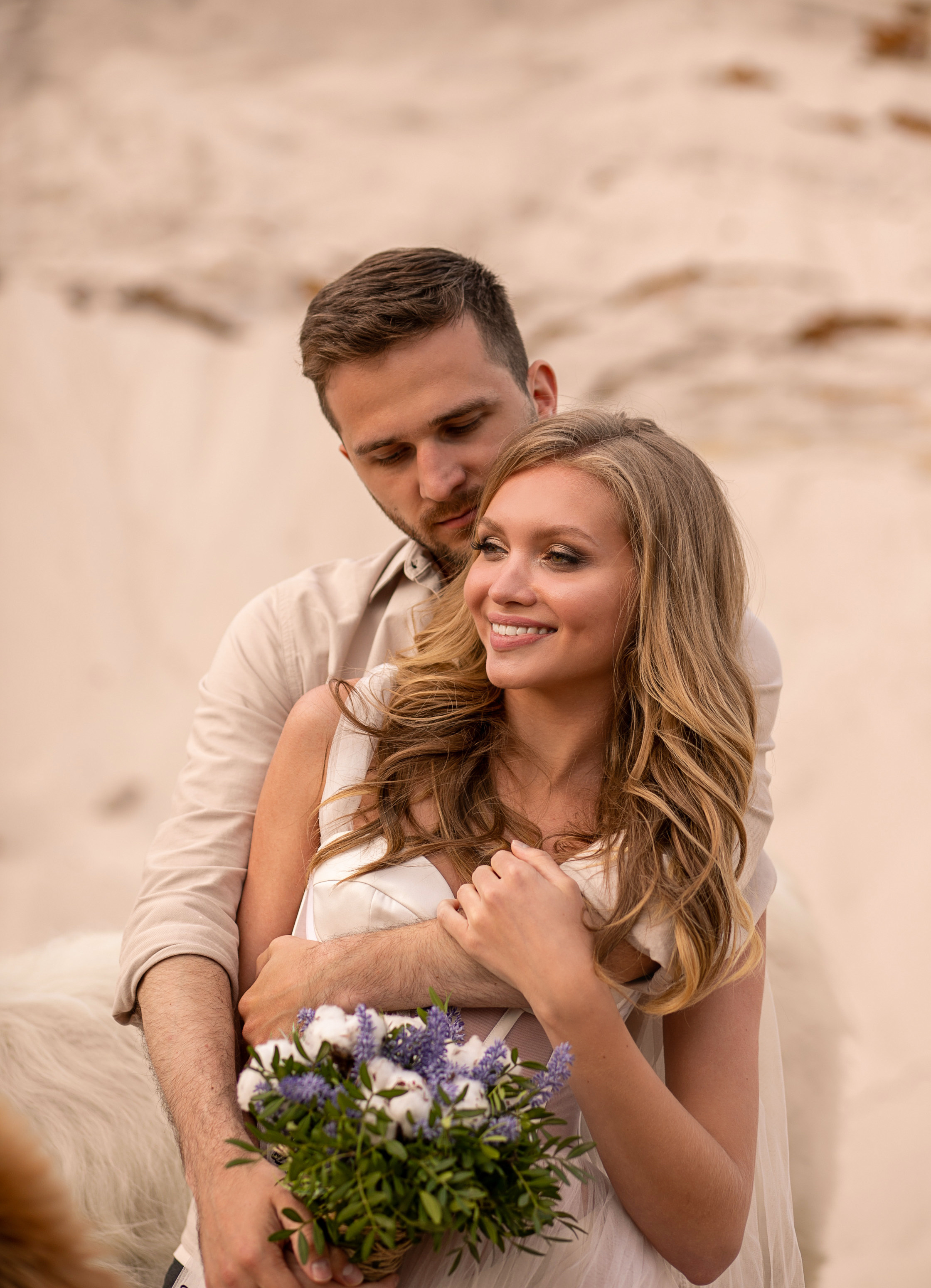 Свадьба в песках. Семейный и контент фотограф в Москве Alira