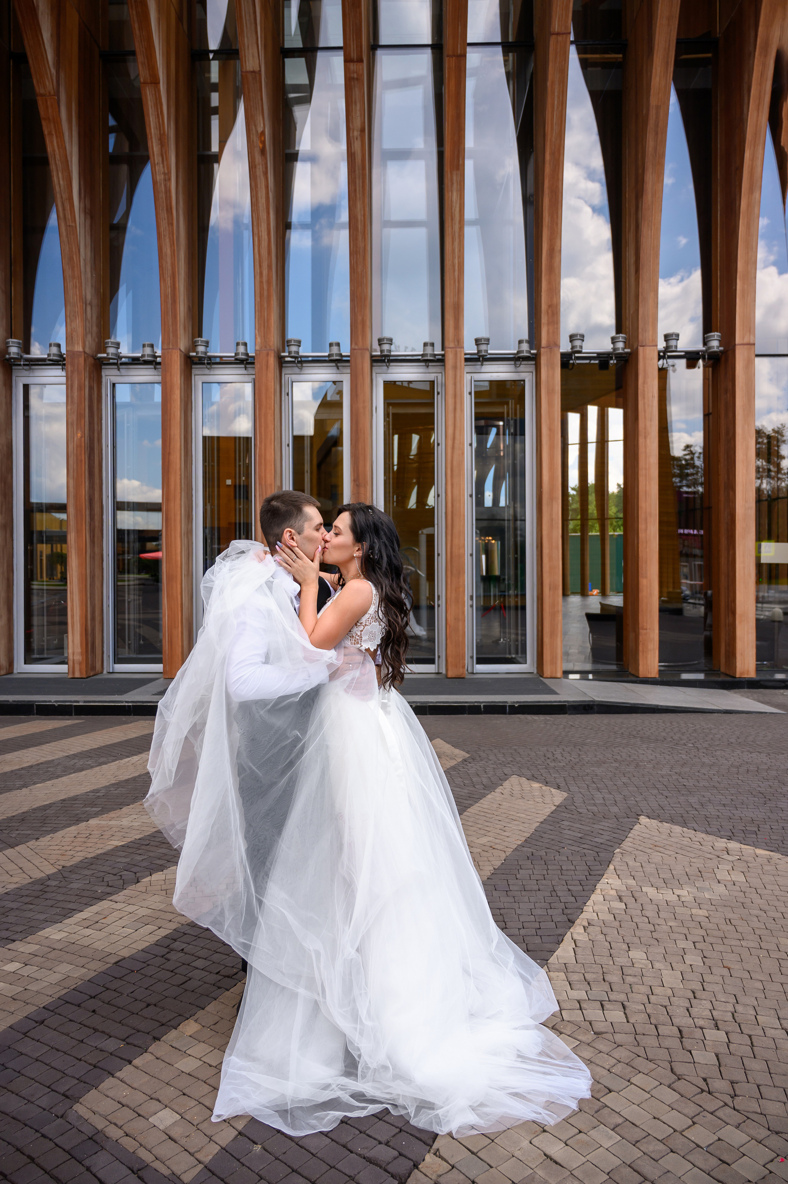 Свадьба, кабриолет В Барвихе. Семейный и контент фотограф в Москве Alira