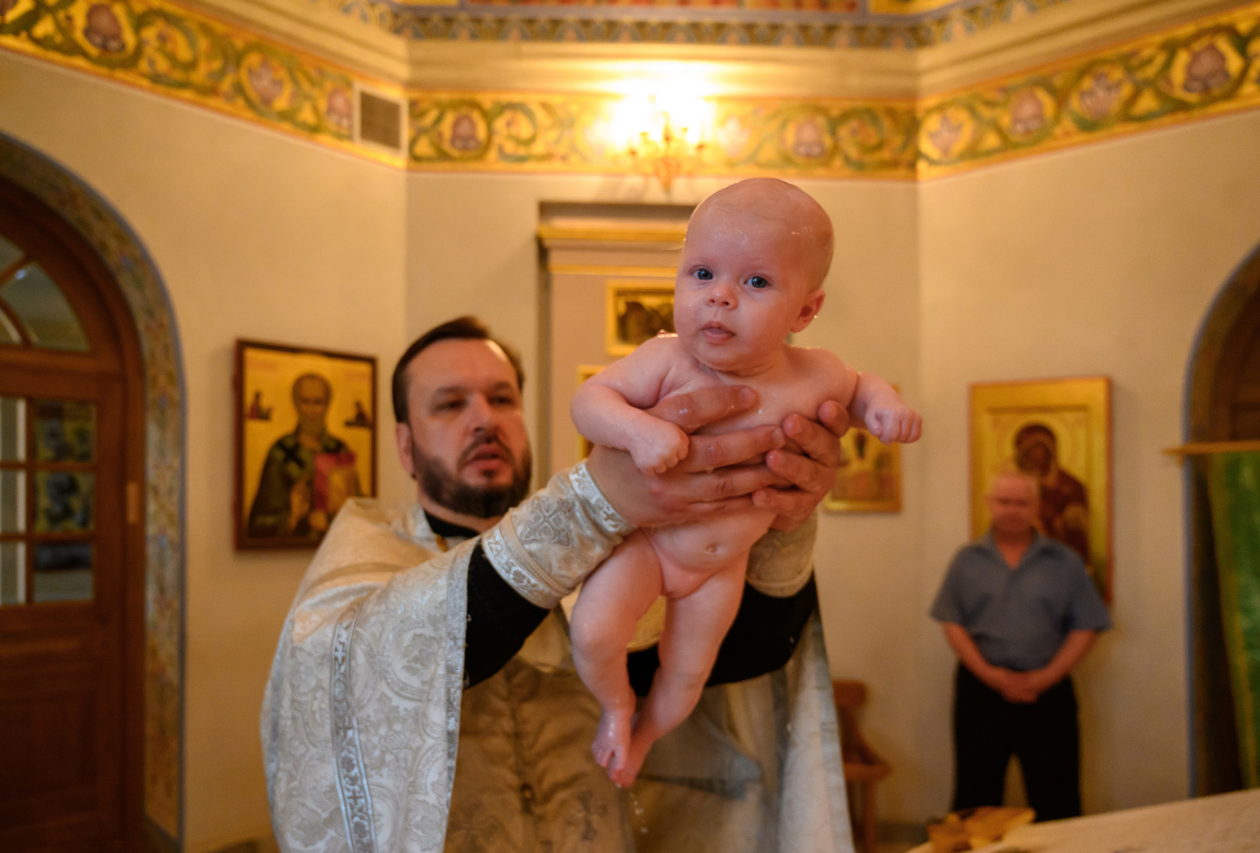 Крещение Варвары. Семейный и контент фотограф в Москве Alira