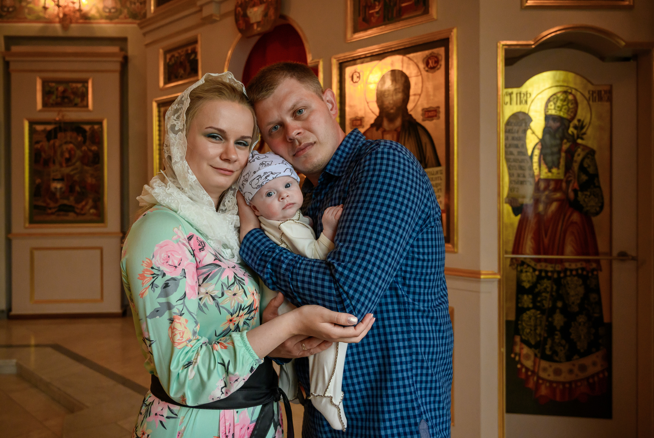 Крещение Варвары. Семейный и контент фотограф в Москве Alira