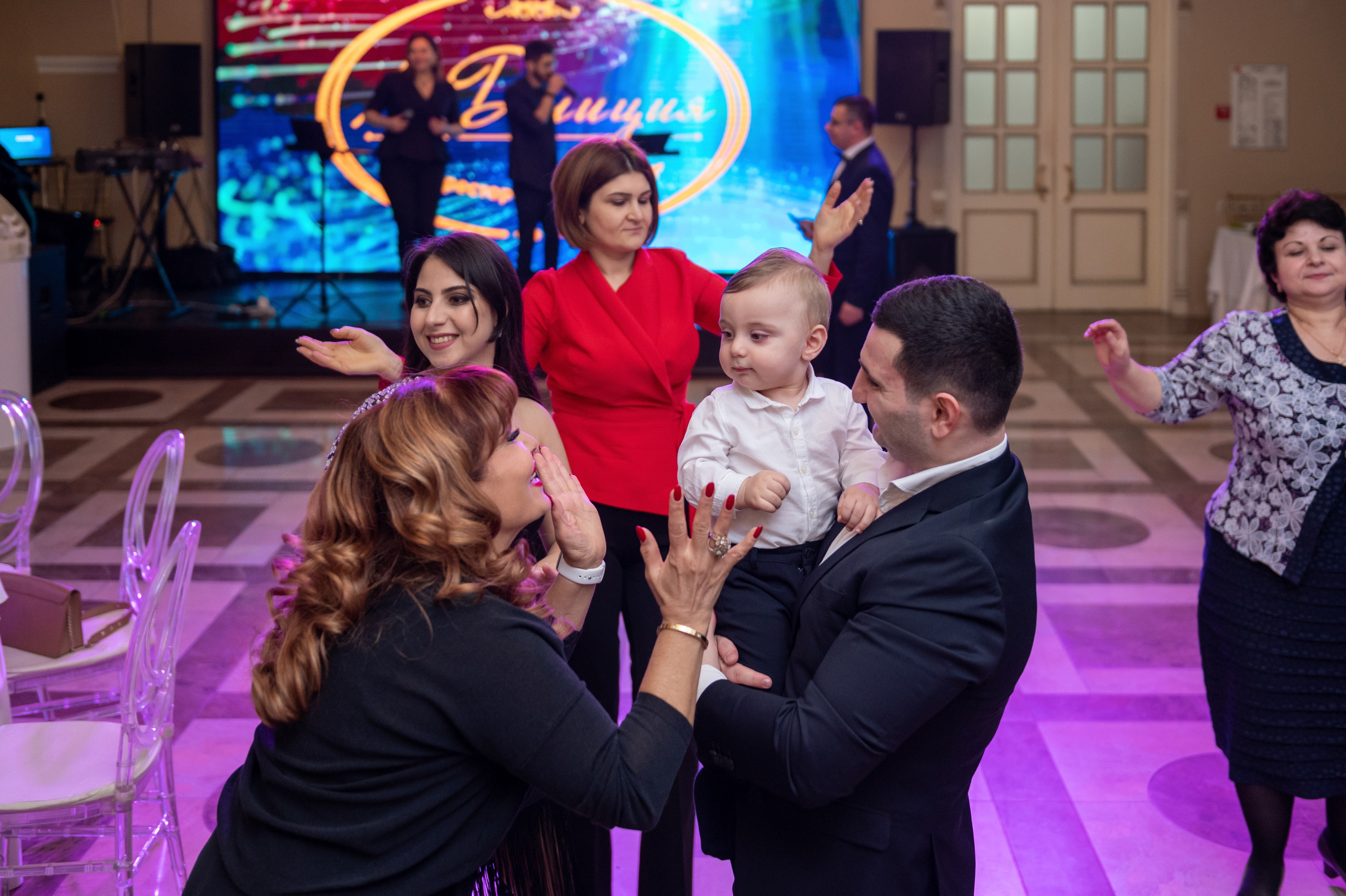 ДР Алексана 1 годик. Семейный и контент фотограф в Москве Alira