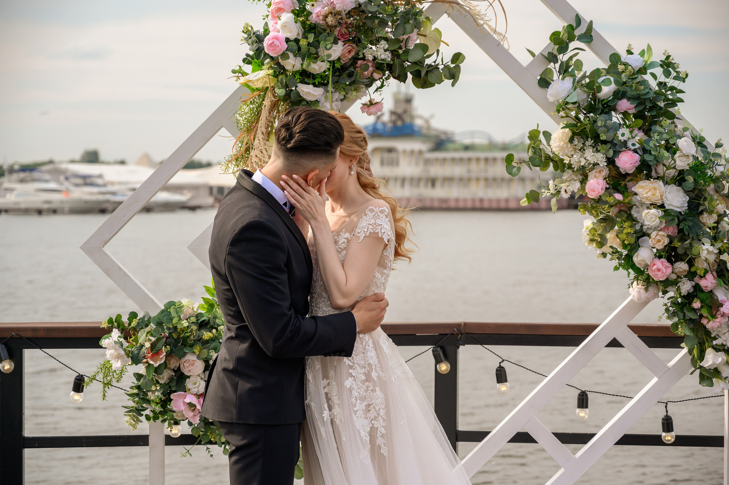 Свадьба на закате, съемка на закате. Семейный и контент фотограф в Москве Alira