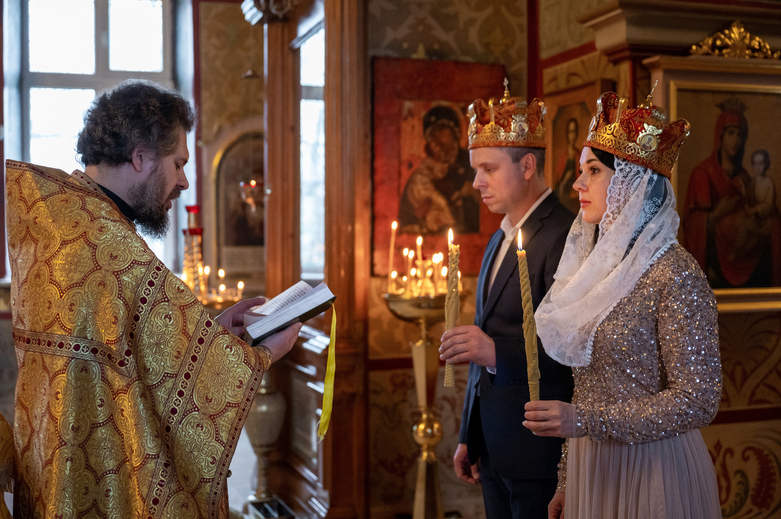 Венчание Александра и Ирины. Семейный и контент фотограф в Москве Alira