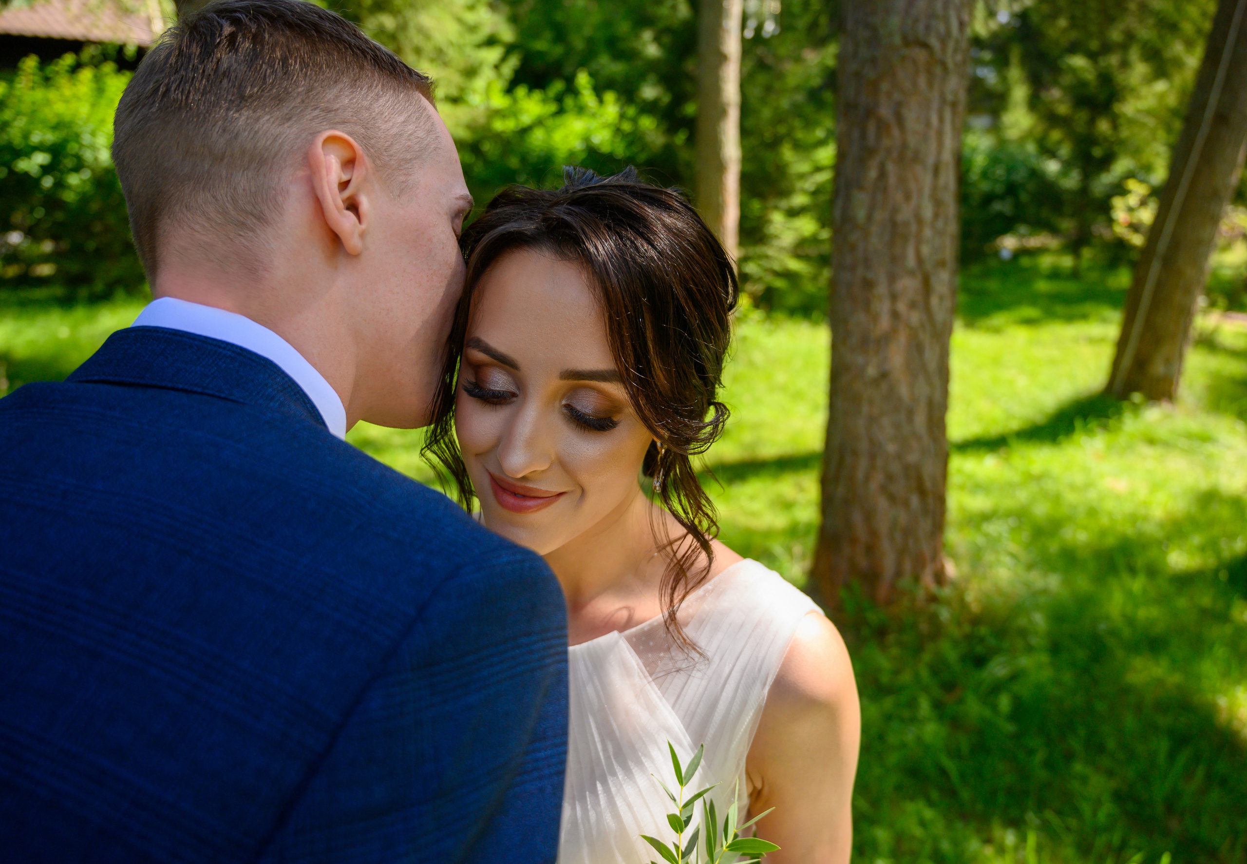 Прогулка в поле, свадьба в поле, прогулка лошади. Семейный и контент фотограф в Москве Alira