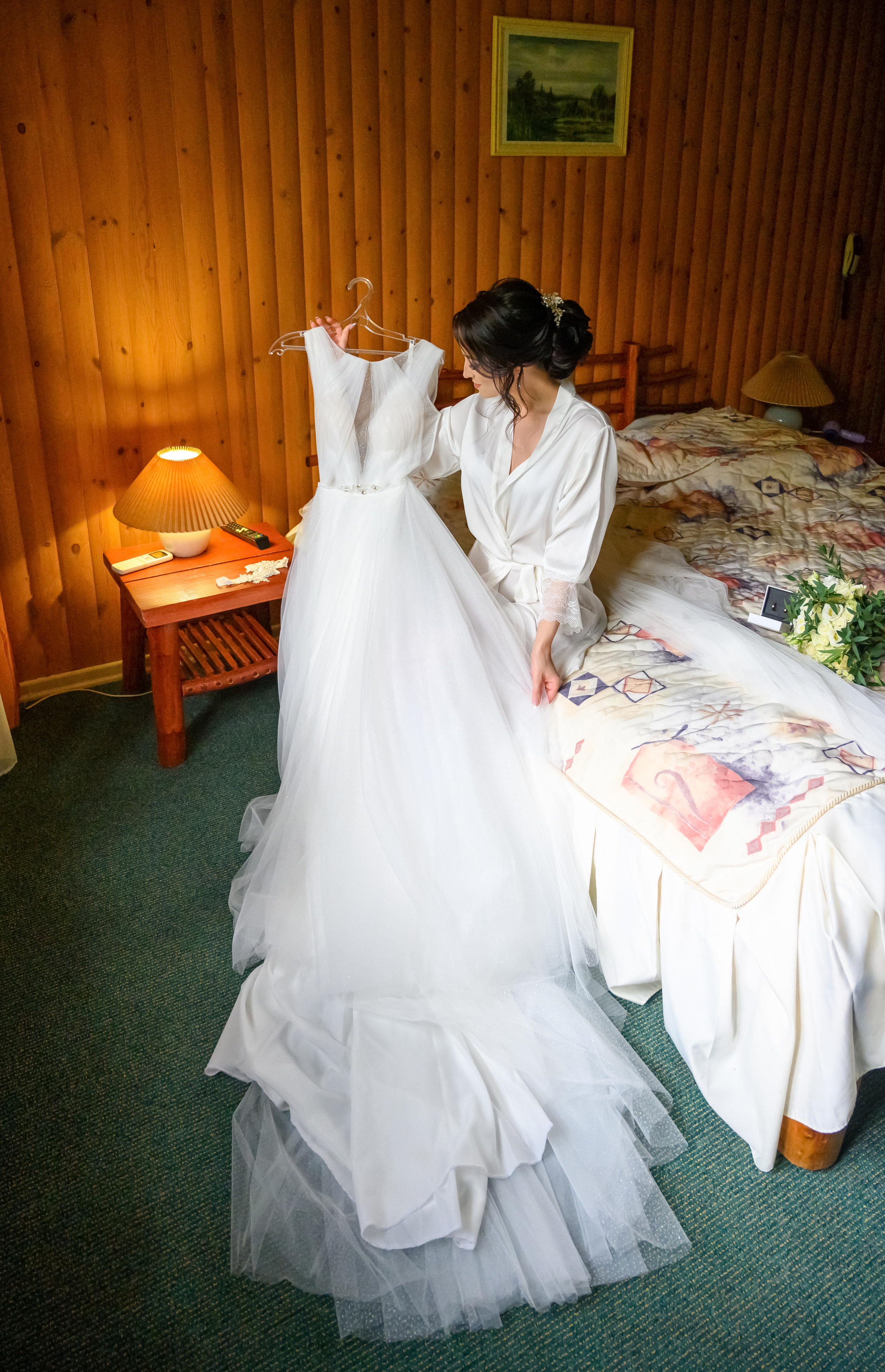 Прогулка в поле, свадьба в поле, прогулка лошади. Семейный и контент фотограф в Москве Alira