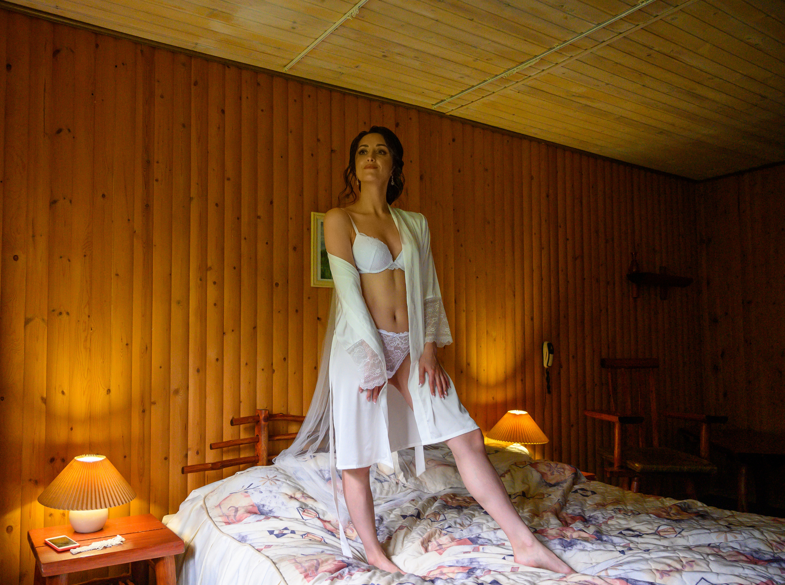 Прогулка в поле, свадьба в поле, прогулка лошади. Семейный и контент фотограф в Москве Alira