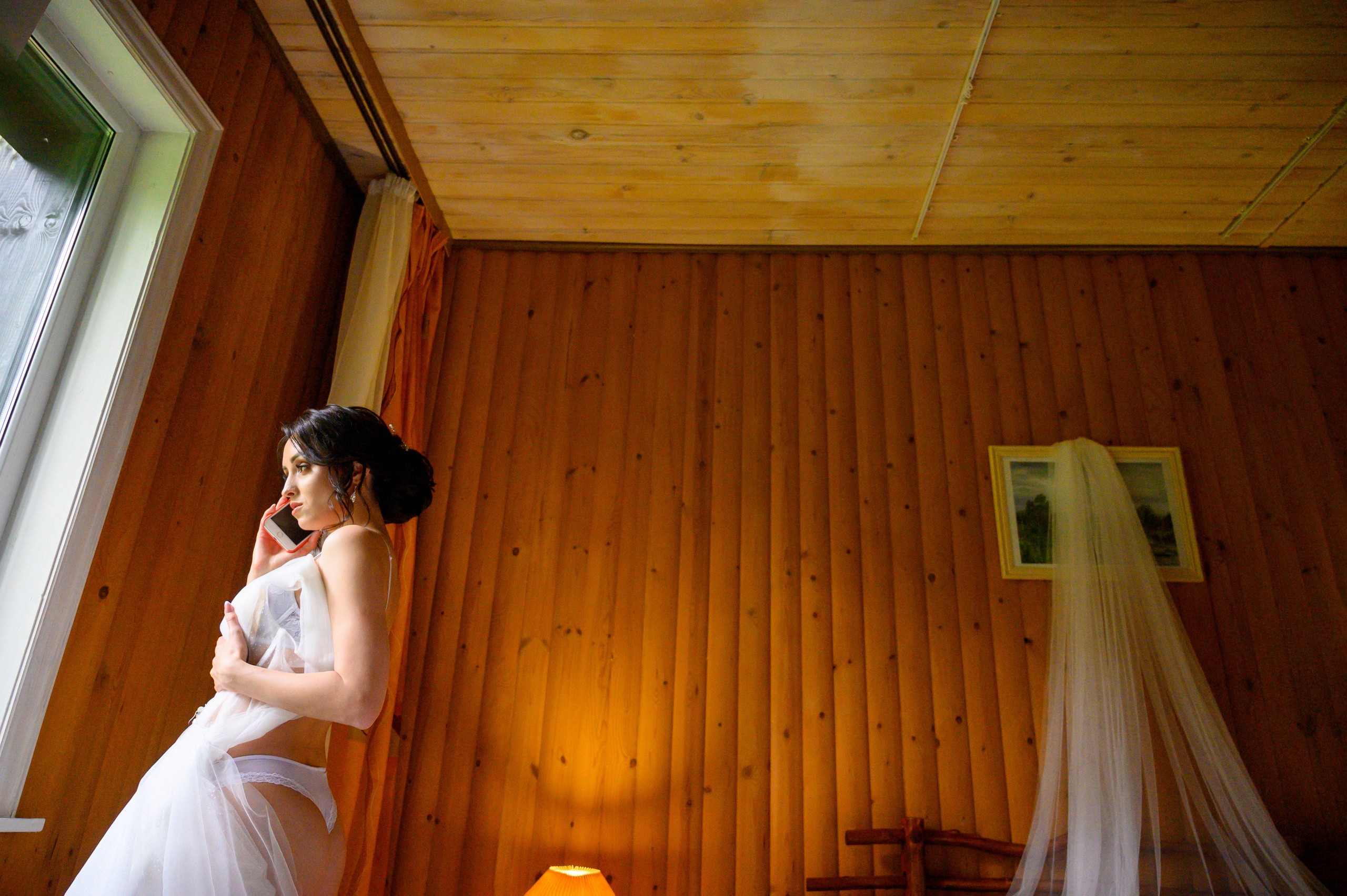 Прогулка в поле, свадьба в поле, прогулка лошади. Семейный и контент фотограф в Москве Alira